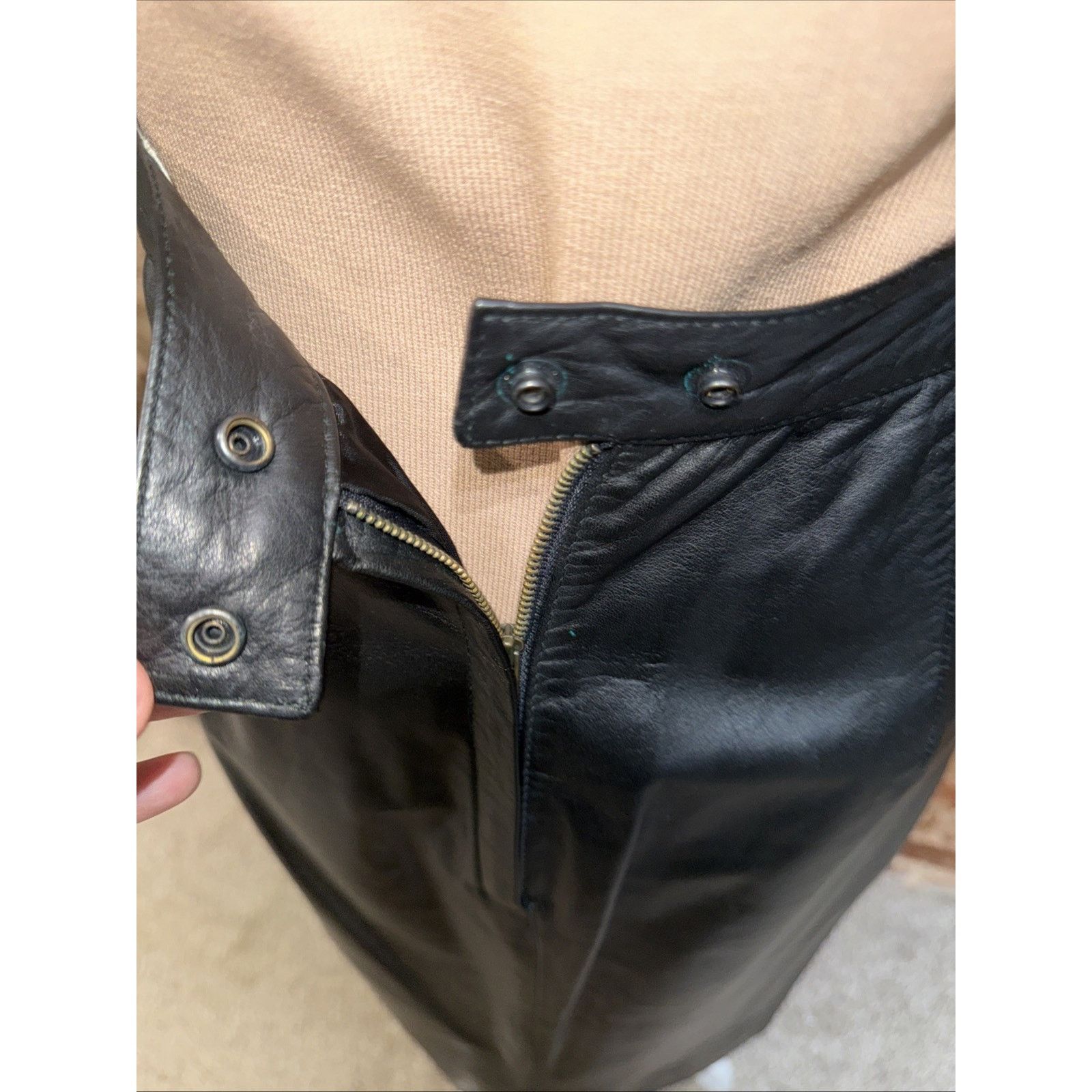 Other CEDARS VINTAGE Black Leather Midi Skirt Lined Sz 8 Mob Wife Size 30" / US 8 / IT 44 - 5 Thumbnail