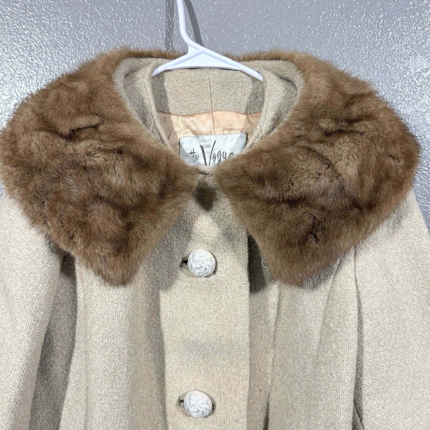Vogue VINTAGE The Vogue Flint Beige Wool Blend Mink Fur Accent Button Up Coat M Womens Long Overcoat Size M / US 6-8 / IT 42-44 - 7 Thumbnail