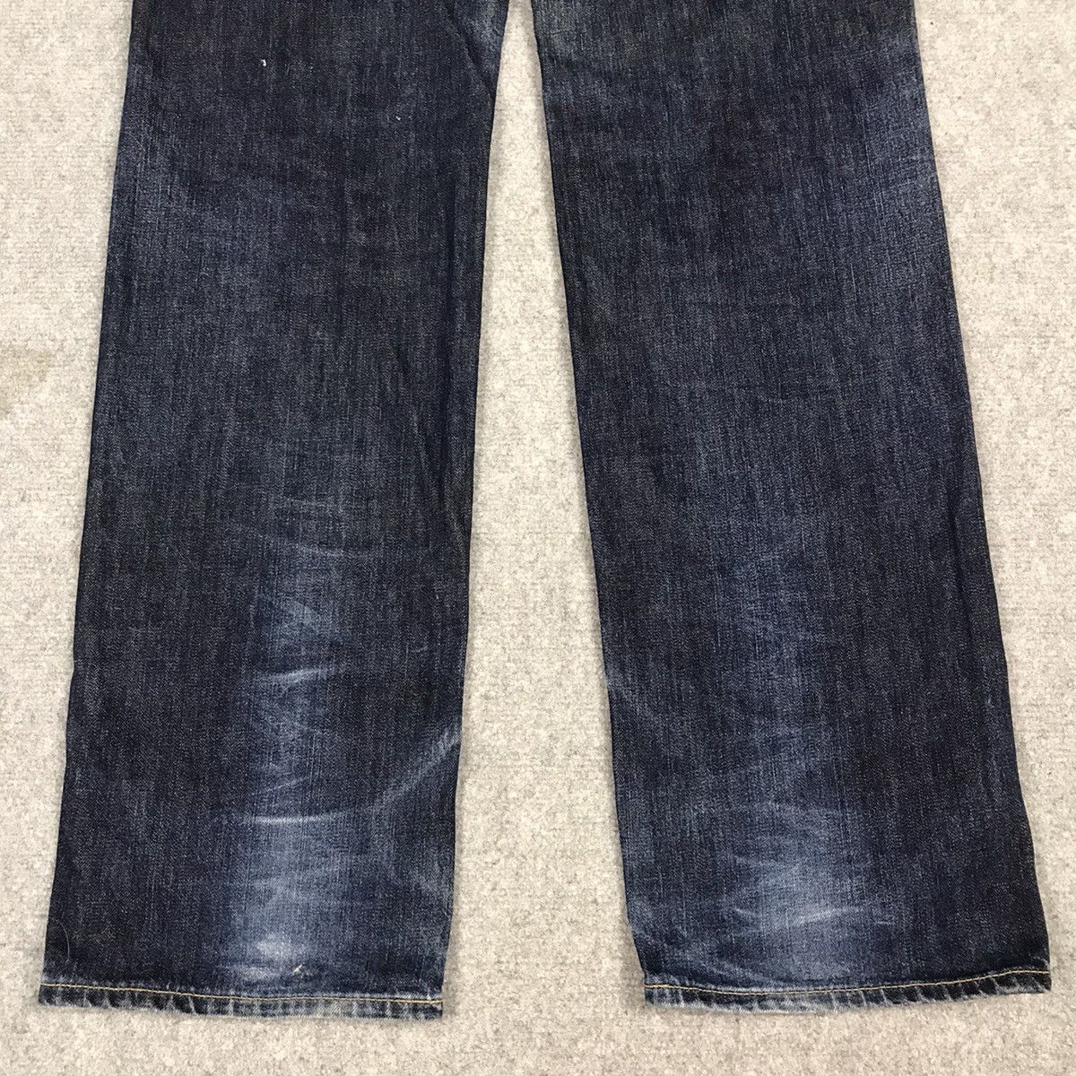 Levi's Vintage Clothing Levis Distressed denim blue jeans pants Size US 31 - 9 Thumbnail