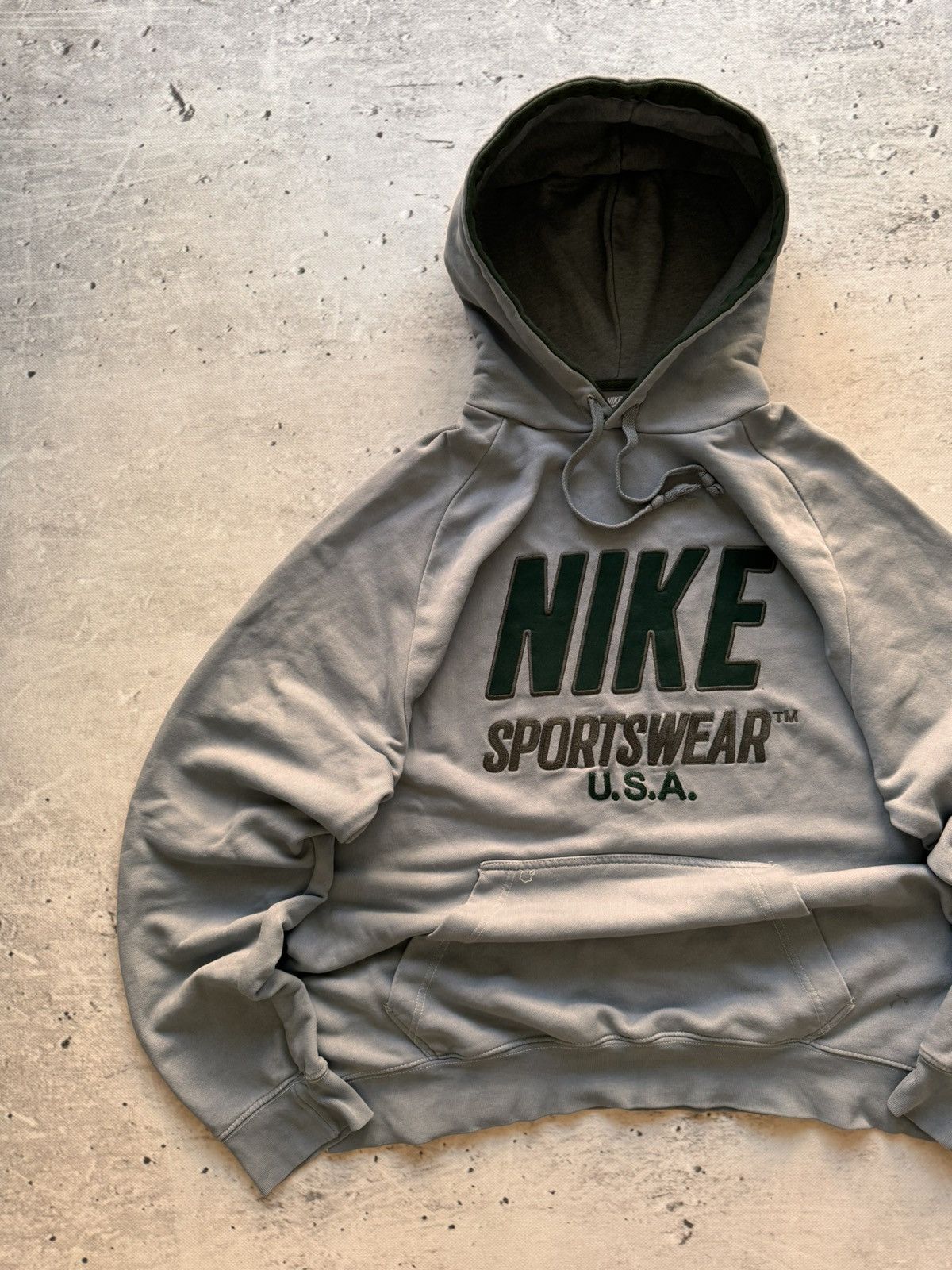 Nike × Vintage NIKE VINTAGE CENTER LOGO OVERSIZE BOXY HOODIE Size US L / EU 52-54 / 3 - 2 Thumbnail