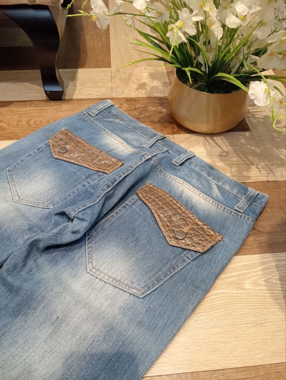 Japanese Brand ROOT THREE JAPAN BLUE WASHED FLARED DENIM JEANS Size US 34 / EU 50 - 13 Thumbnail