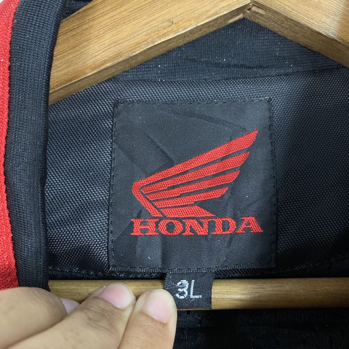 Japanese Brand Vintage Racing Jacket Biker Honda Big Ligo Size US L / EU 52-54 / 3 - 22 Thumbnail