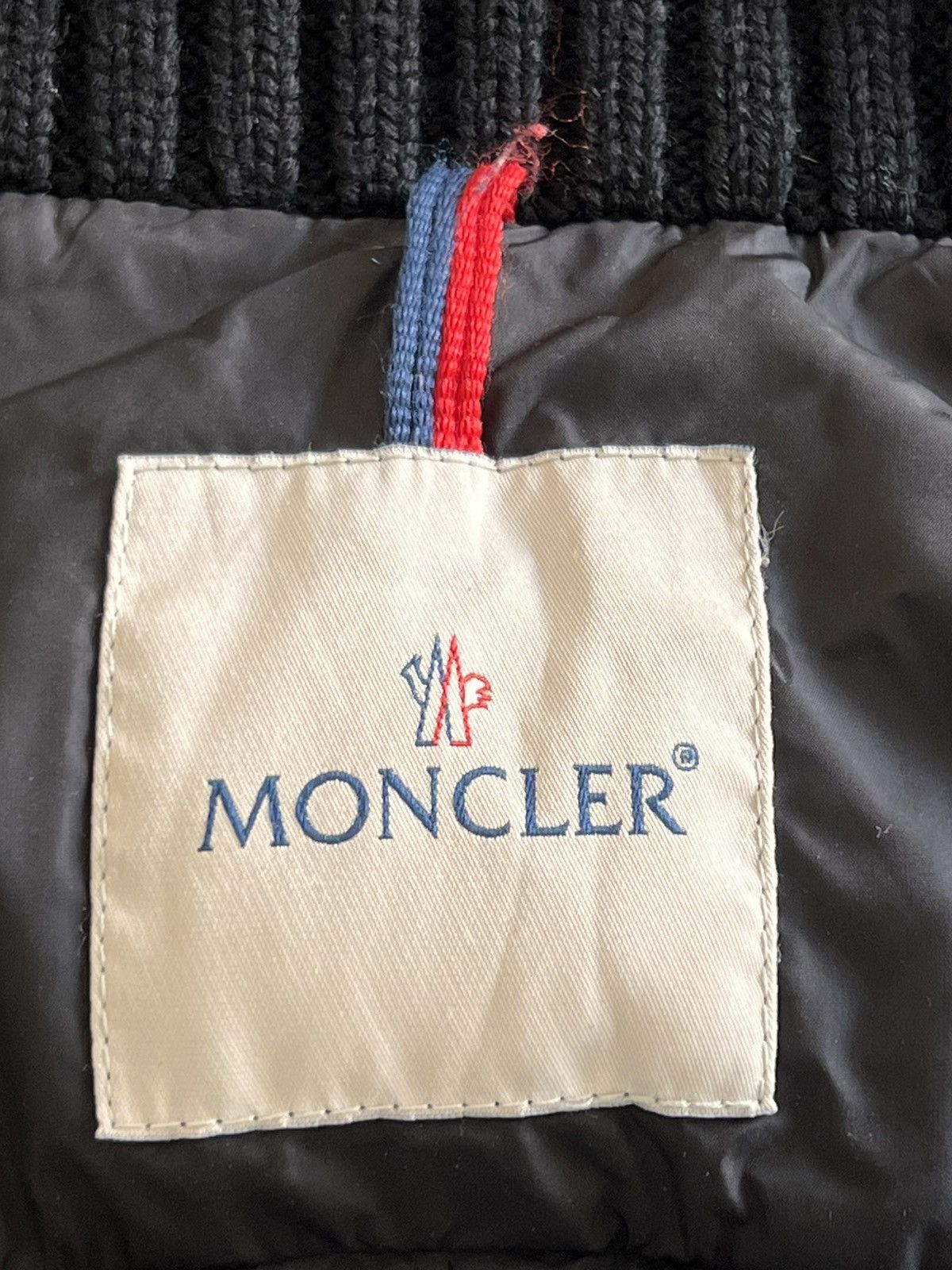Moncler Moncler Amazzone Giubbotto Down Jacket Great Condition Size US XL / EU 56 / 4 - 7 Thumbnail