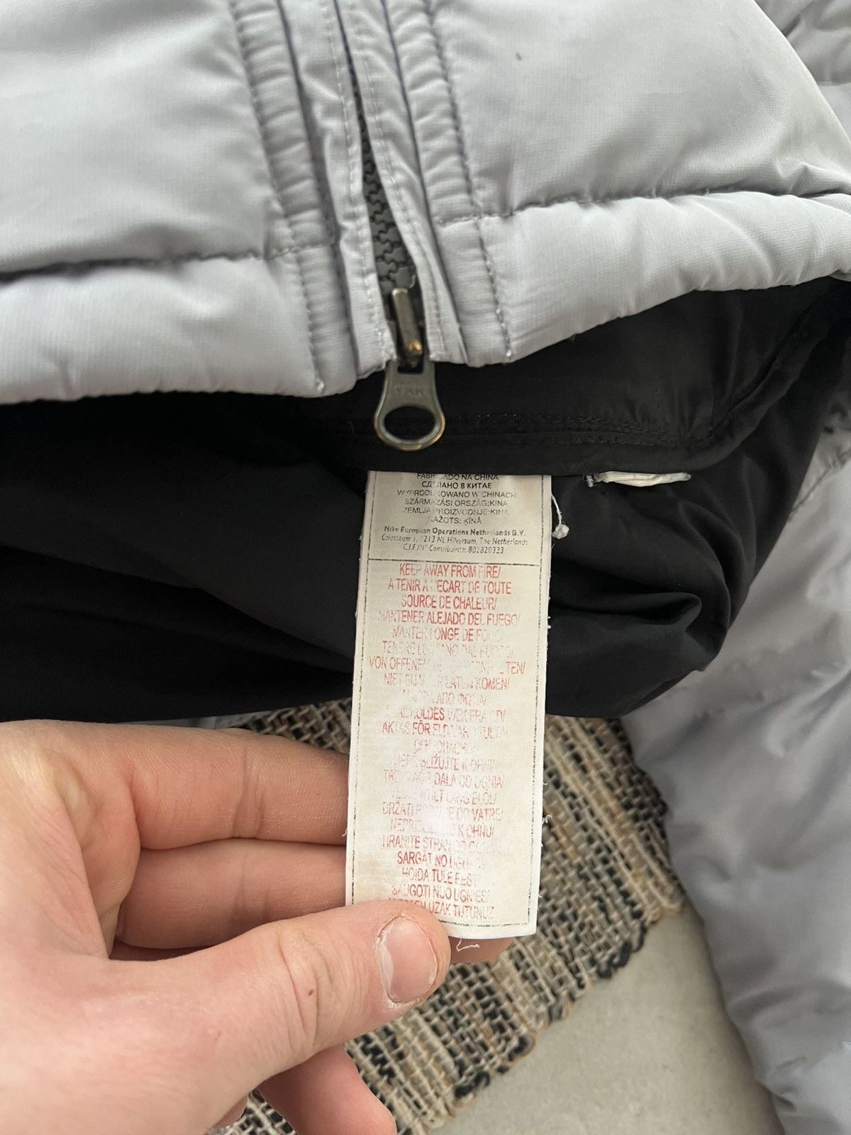 Nike Vintage Nike ACG Outdoor Blue Down Jacket Avantgarde Y2K Size US L / EU 52-54 / 3 - 19 Thumbnail