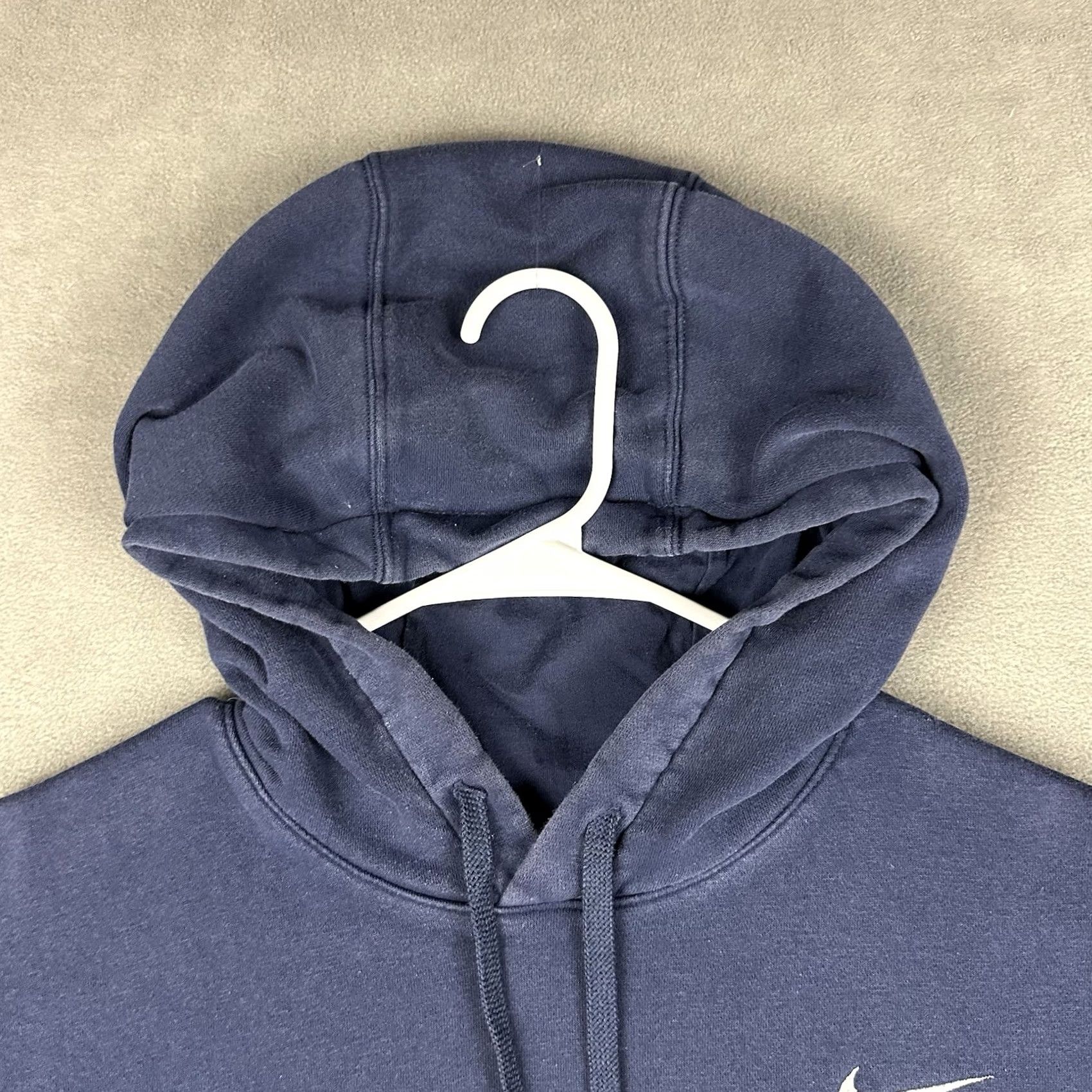 Nike Nike Sweatshirt Mens Medium Blue Nike Sportswear Hoodie Basketball Soccer Grand Rapids Michigan EUC Size US M / EU 48-50 / 2 - 4 Thumbnail