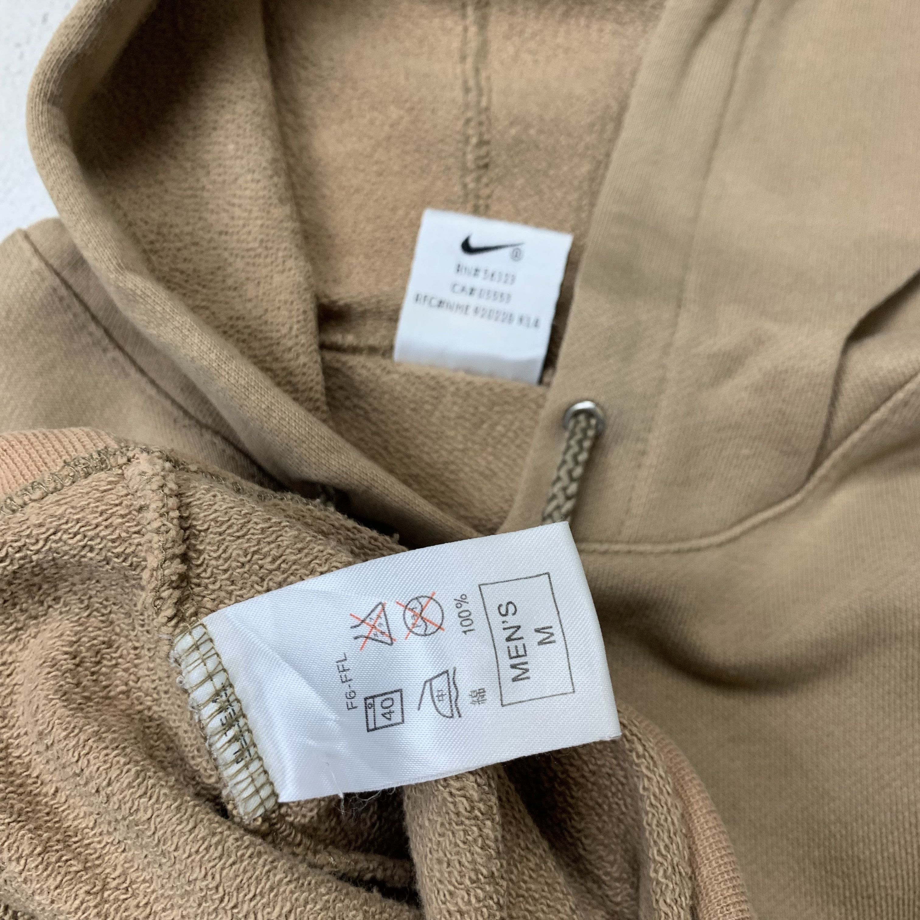 Nike Vintage Nike Swoosh Hoodie Size US M / EU 48-50 / 2 - 5 Thumbnail