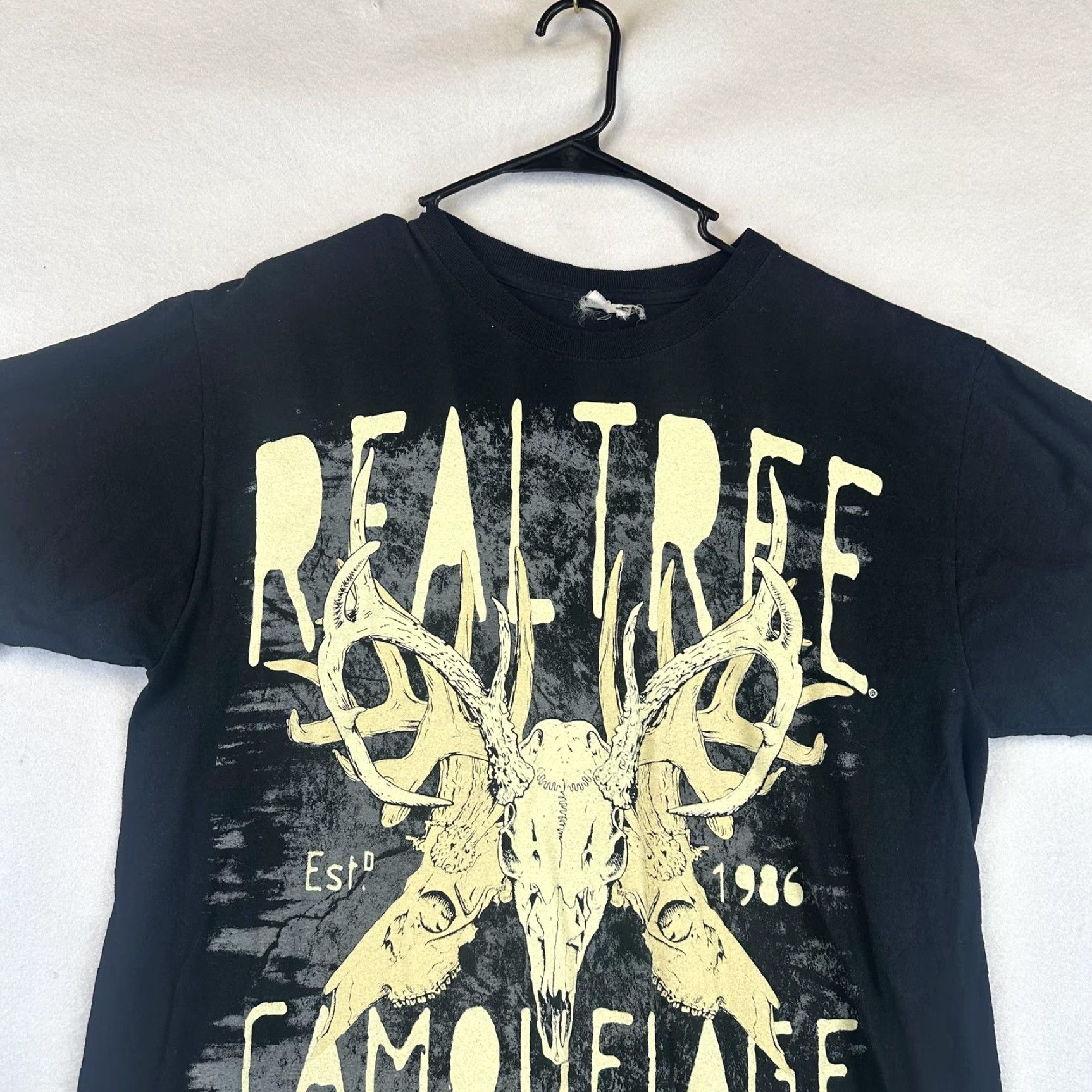 Jerzees Realtree Shirt Mens Large Camouflage Deer Skull Graphic Outdoors Jerzees Tee Shirt Camouflage Hunters Size US L / EU 52-54 / 3 - 4 Thumbnail
