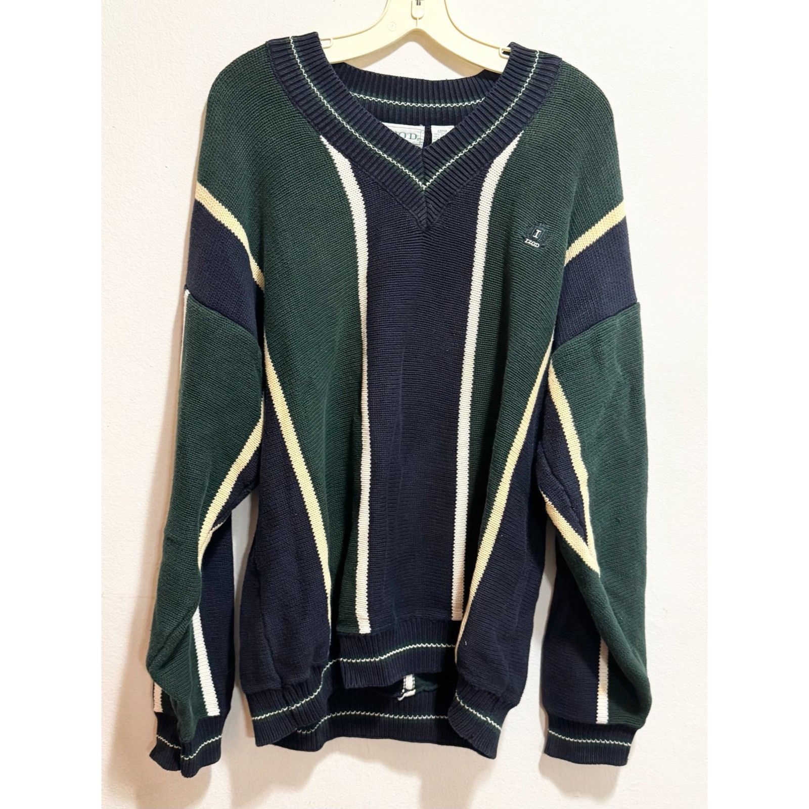 Izod Vintage Izod Sweater Men Large Navy Green Striped V Neck L 1 Size US L / EU 52-54 / 3 - 2 Thumbnail