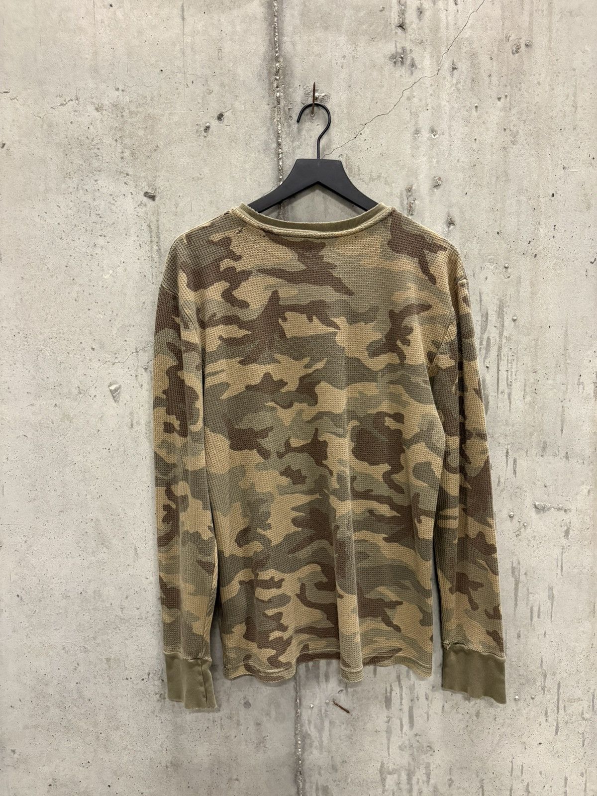 Vintage Vintage Camo Thermal Thrashed Faded Distressed Grunge Band Size US L / EU 52-54 / 3 - 3 Thumbnail