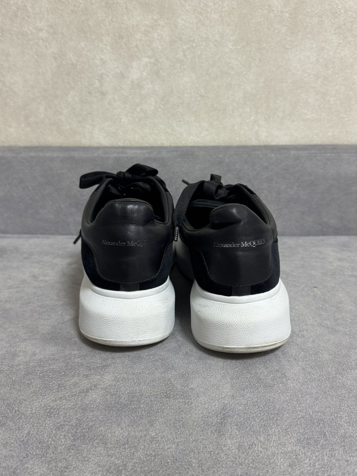 Alexander McQueen Rare Alexander McQueen Black Velvet Sneakers Shoes 40 Size US 9 / IT 39 - 5 Thumbnail