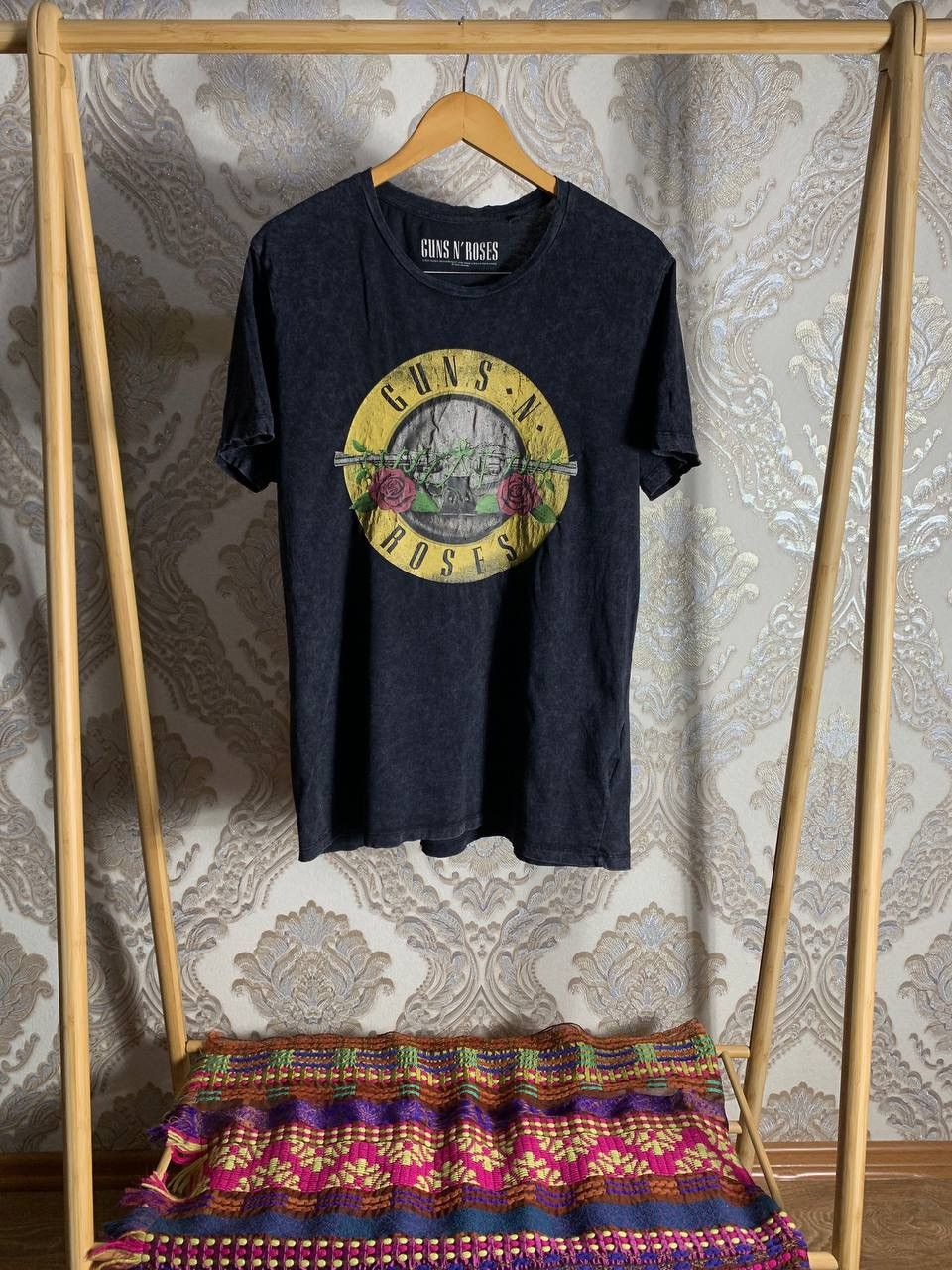 Band Tees VINTAGE GUNS N ROSES WORLD TOUR ROCK T-SHIRT METAL Y2K 90s Size US XXL / EU 58 / 5 - 1 Thumbnail