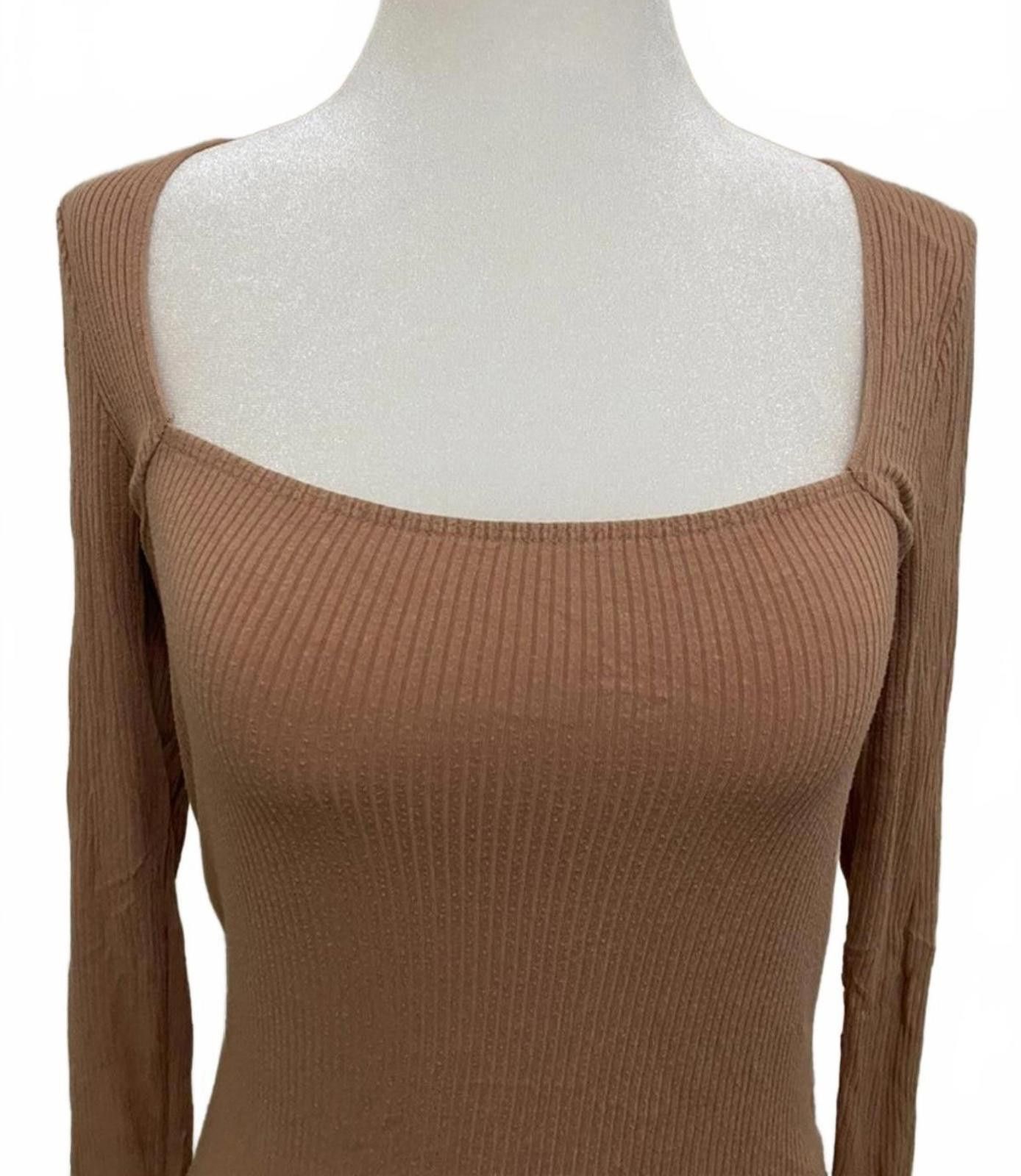 Forever 21 FOREVER 21 Layering Long Sleeve in Beige (MEDIUM) Size M / US 6-8 / IT 42-44 - 2 Thumbnail