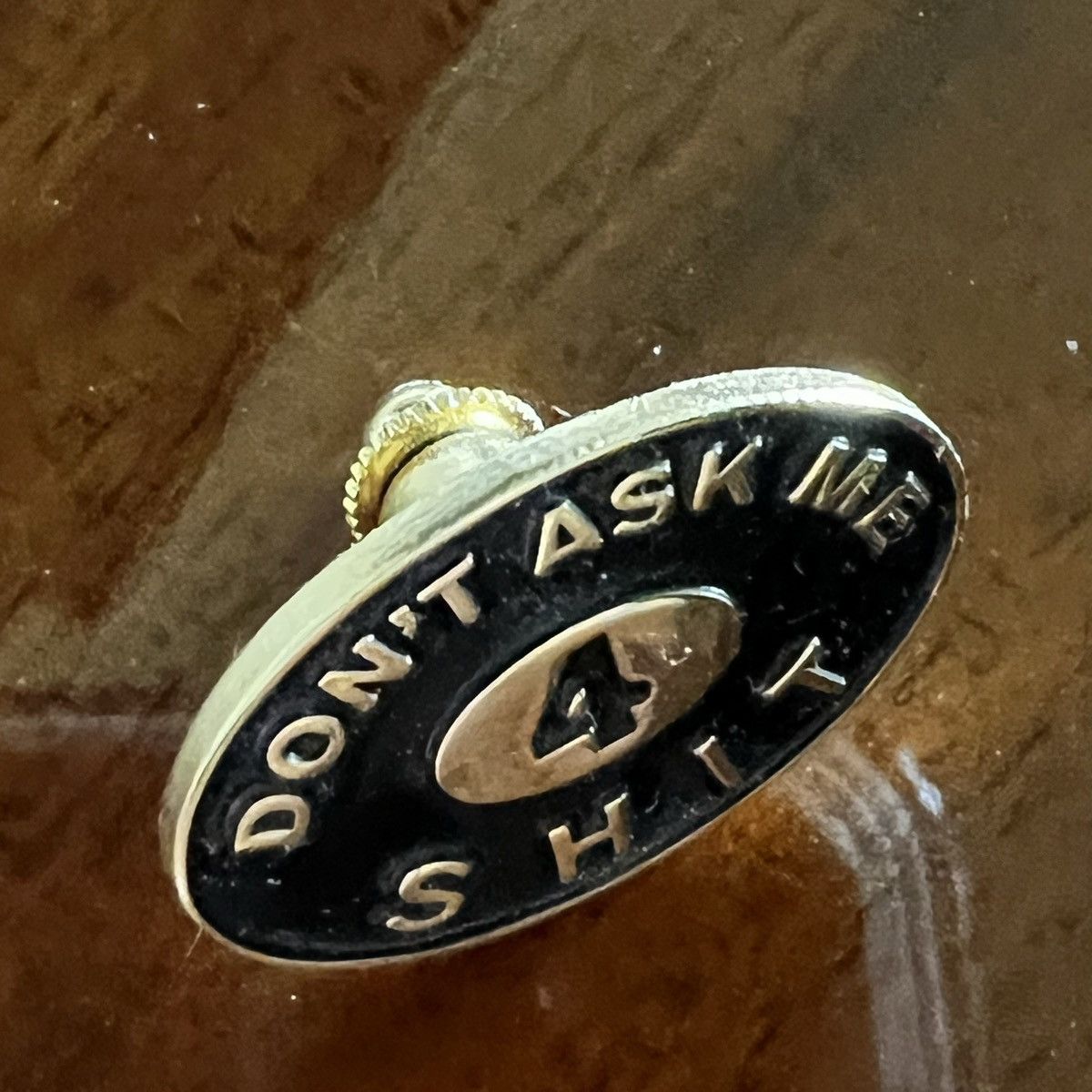 Supreme Supreme Pin Dont ask me 4 shit Size ONE SIZE - 6 Thumbnail