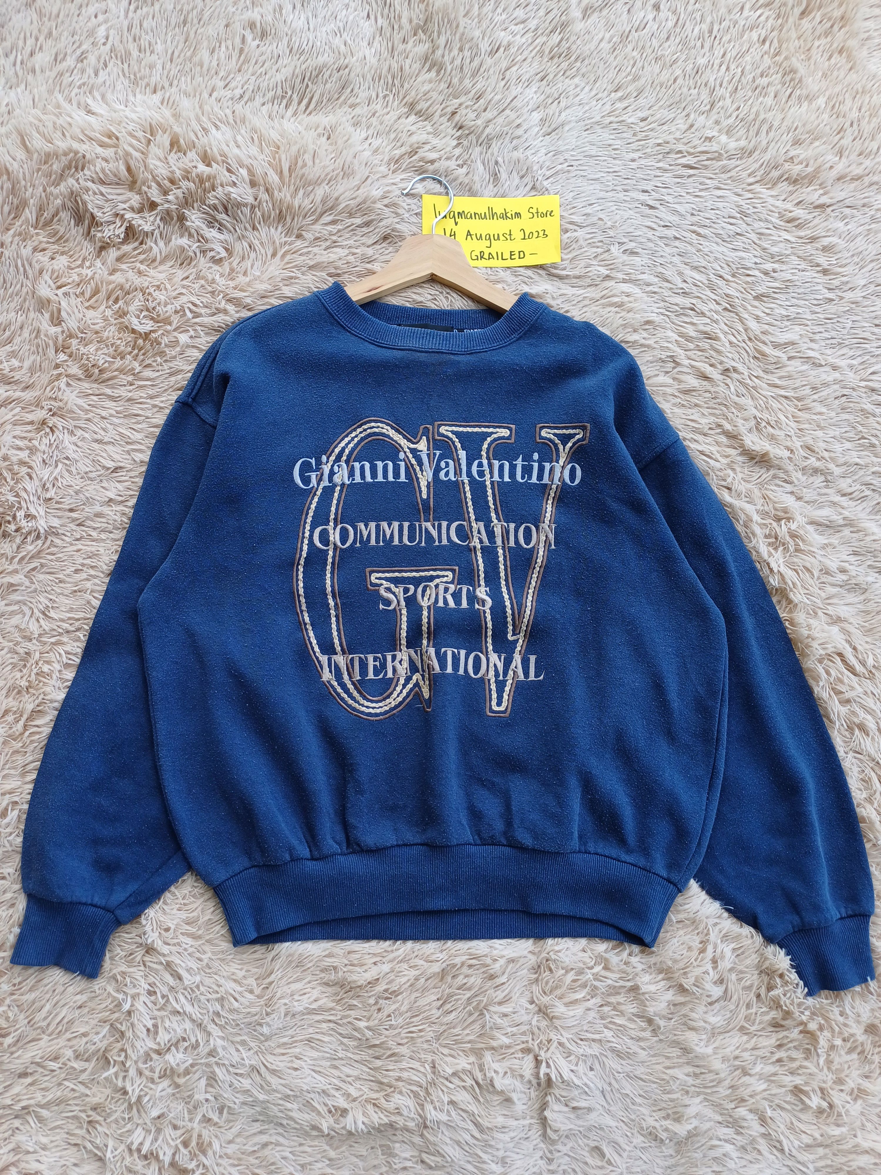 Gianni Valentino Rare Vintage Gianni Valentino Big Logo Spellout Sweater Size US L / EU 52-54 / 3 - 1 Thumbnail