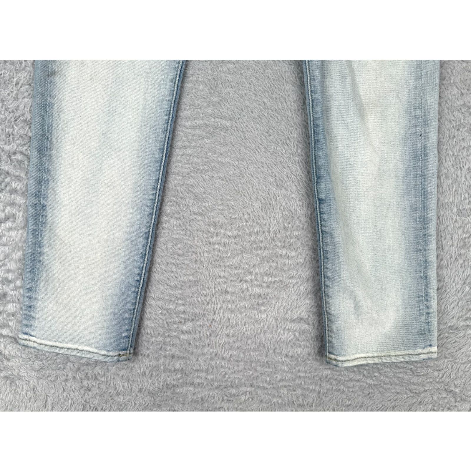 7 For All Mankind 7 For All Mankind Jeans Womens 28 Blue Denim Relaxed Skinny Bleached 28x29 28 Inseam 5-Pocket Logo Embroidered Distressed Comfort Stretch Size 28" / US 6 / IT 42 - 2 Thumbnail