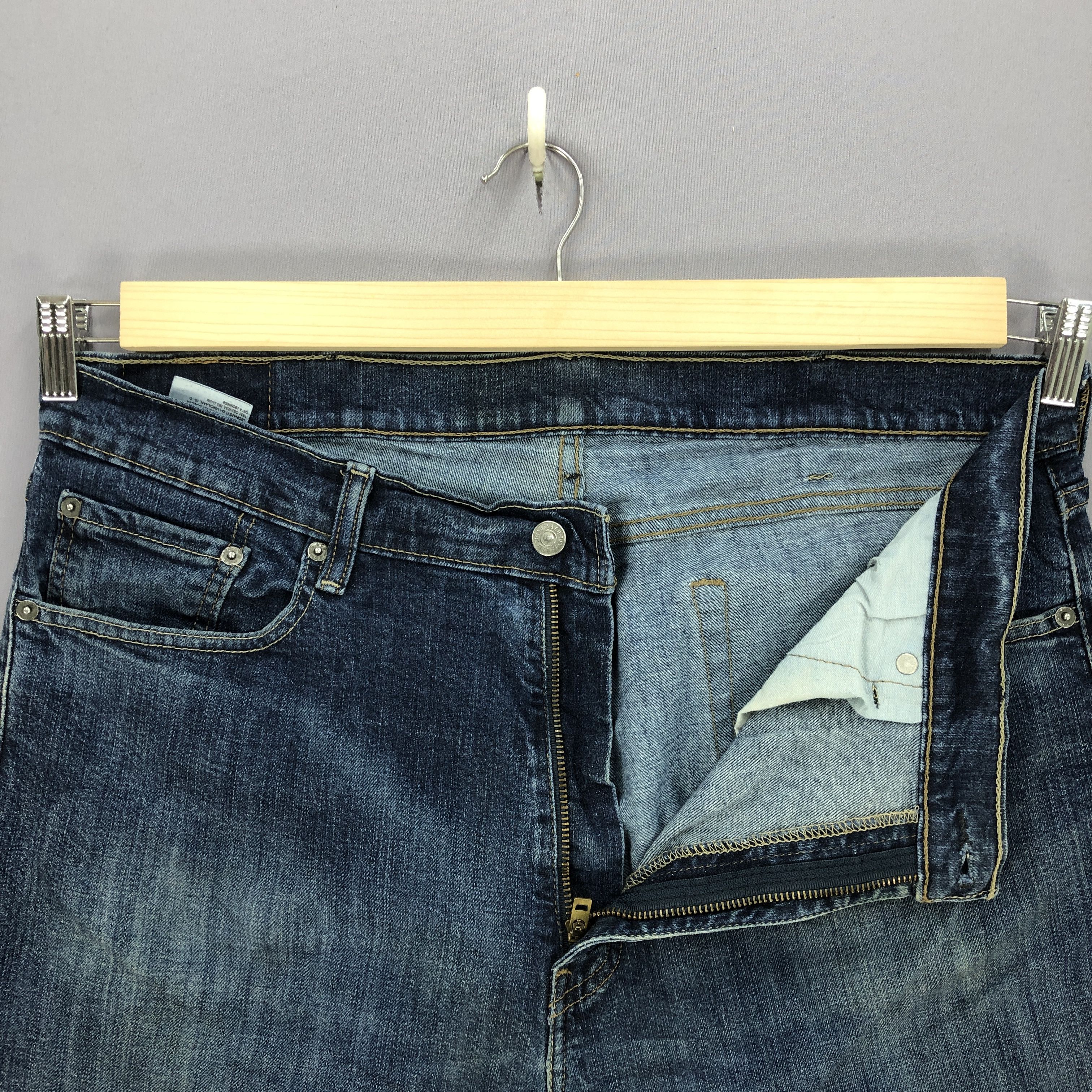 Levi's Vintage Levis 505 Jeans Levi's 505 Faded Blue Wash Denim Size US 38 / EU 54 - 6 Thumbnail