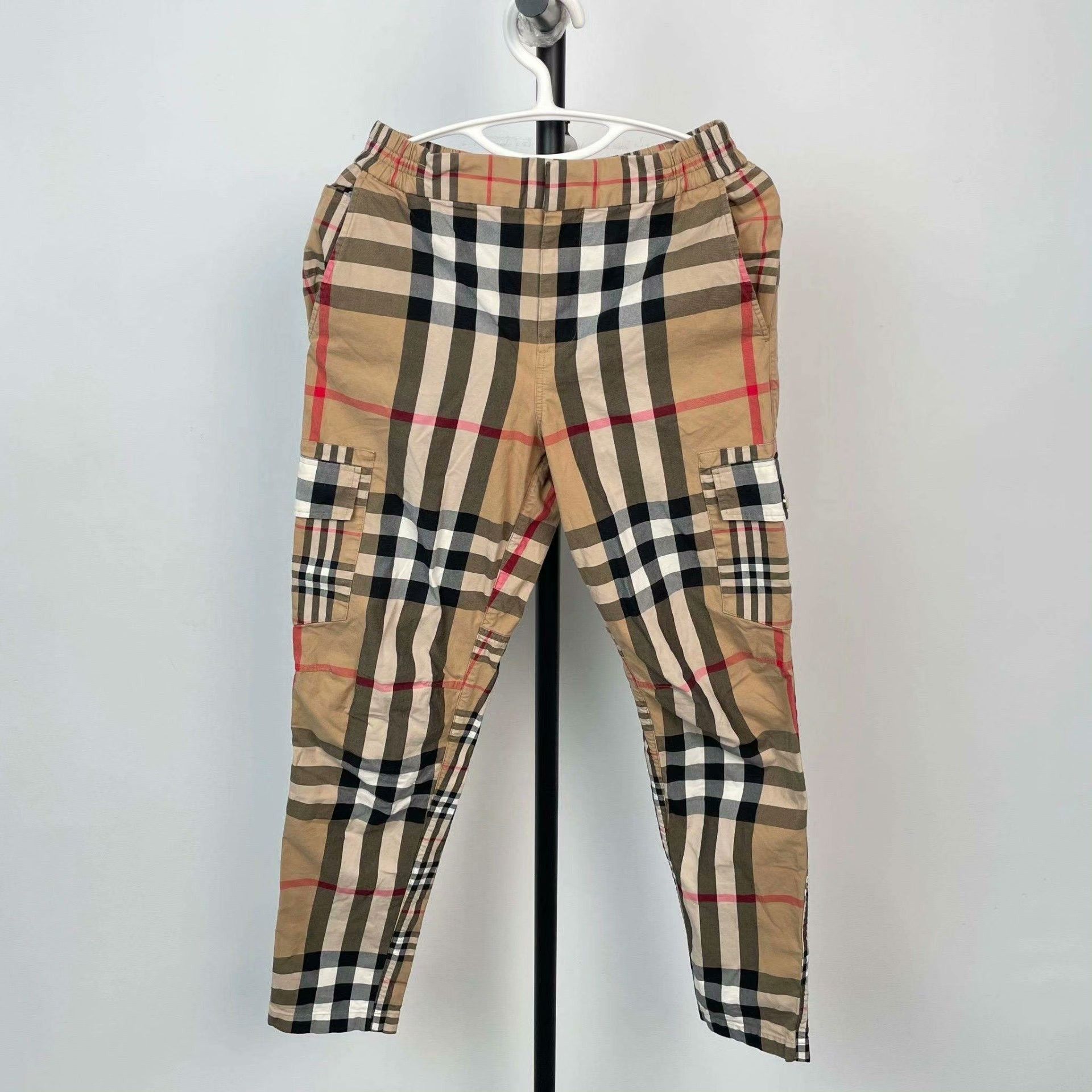 Burberry Burberry Striped Beige Pants M Women Size 28" / US 6 / IT 42 - 1 Thumbnail