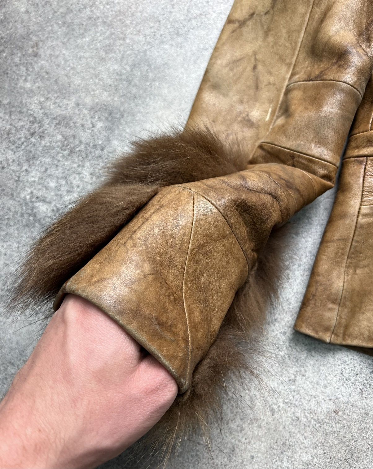 Vintage Vintage gorgeous fancy leather jacket with fur details Size S / US 4 / IT 40 - 13 Thumbnail
