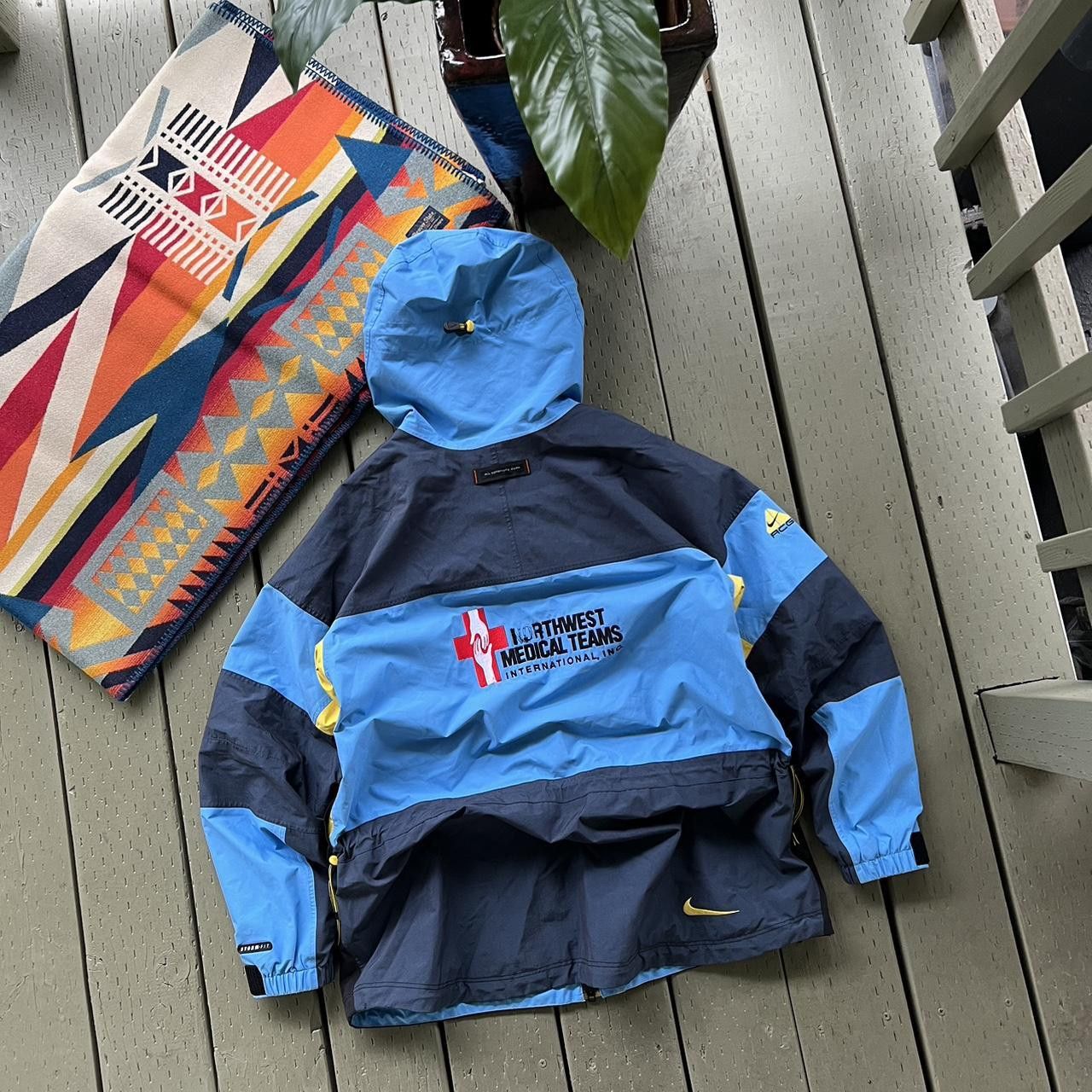VTG 1998 NIKE ACG CBS WINTER GAMES BLUE STORM FIT JACKET
