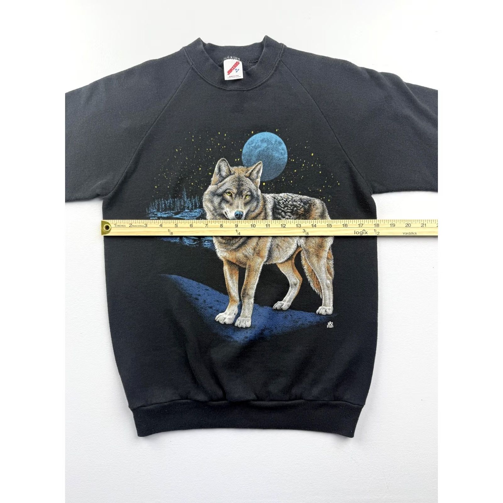 Jerzees VINTAGE Jerzees Sweatshirt Mens M Black Wolf Moon Graphic USA Shirt Size US M / EU 48-50 / 2 - 5 Thumbnail