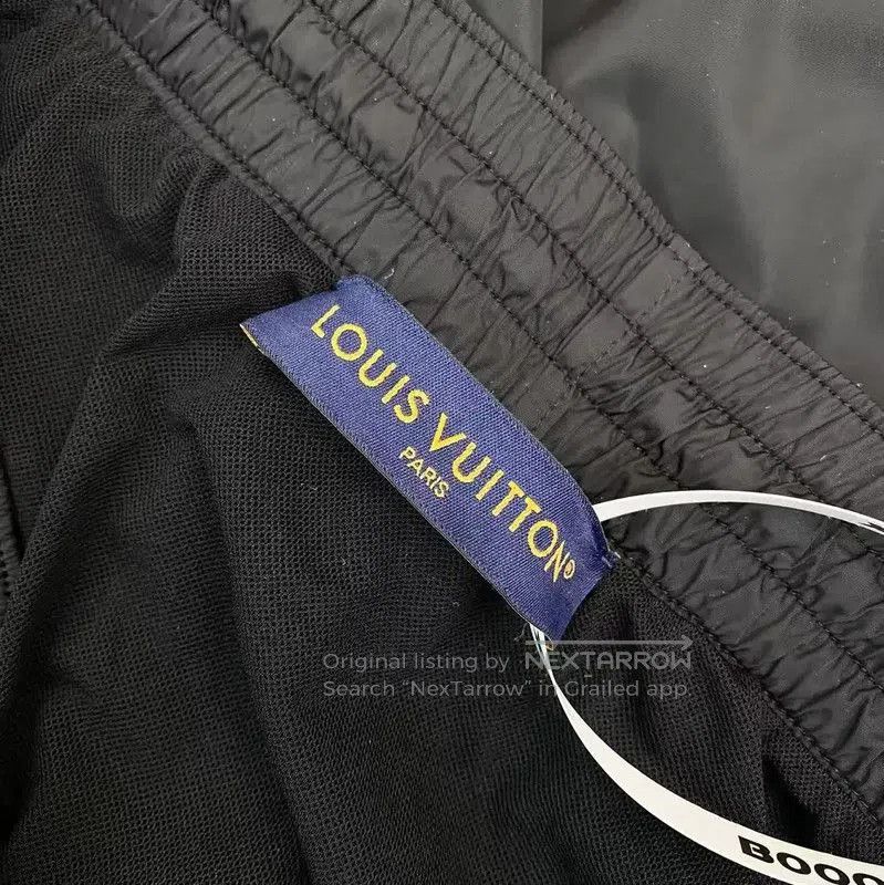 Louis Vuitton Louis Vuitton Black Nylon Ladies Shorts . Size 30" / US 8 / IT 44 - 4 Thumbnail