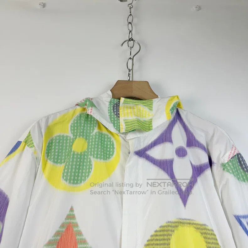 Louis Vuitton Louis Vuitton White three-flower full-printed assault jack Size US S / EU 44-46 / 1 - 3 Thumbnail