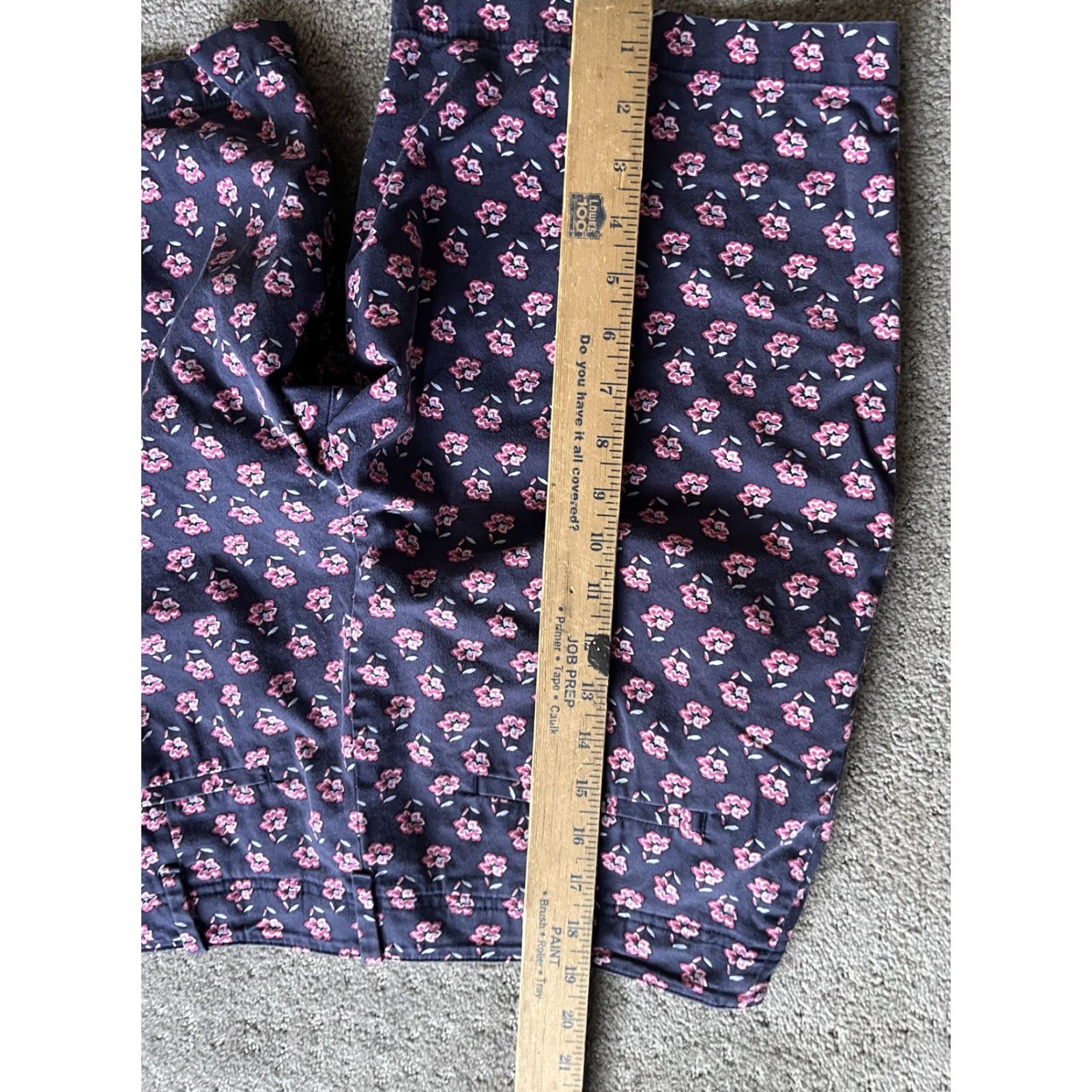 Talbots VINTAGE Talbots Women's Shorts Bermuda 12P Petites Navy Pink Floral Casual Summer Coastal Grandma Size 29" - 4 Thumbnail