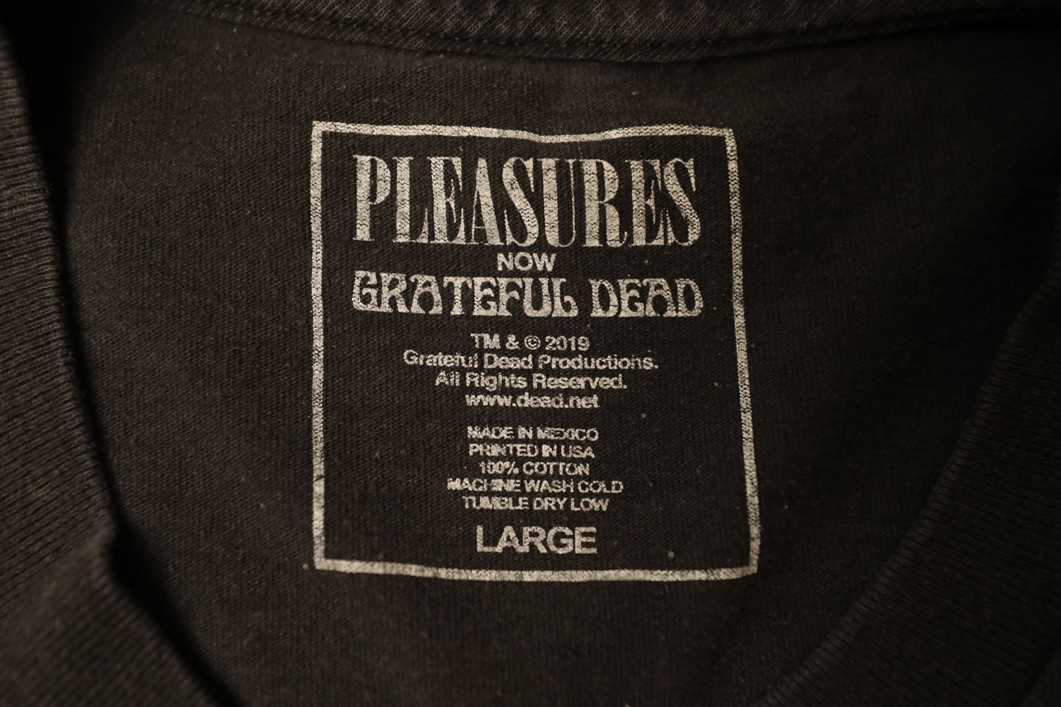 Pleasures Pleasures x Grateful Dead "Dead Inside" Tee (L) Size US L / EU 52-54 / 3 - 10 Thumbnail