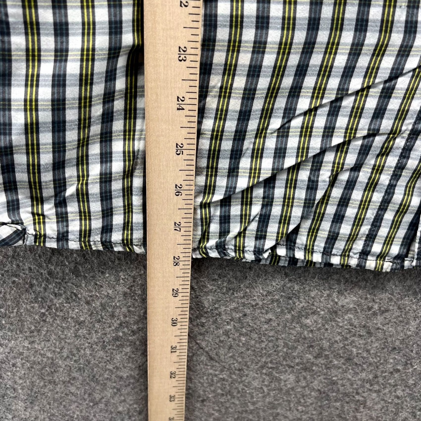The North Face VINTAGE The North Face Shirt Men Medium Gray Button Down Outdoors Hiking Short Sleeve Size US M / EU 48-50 / 2 - 7 Thumbnail