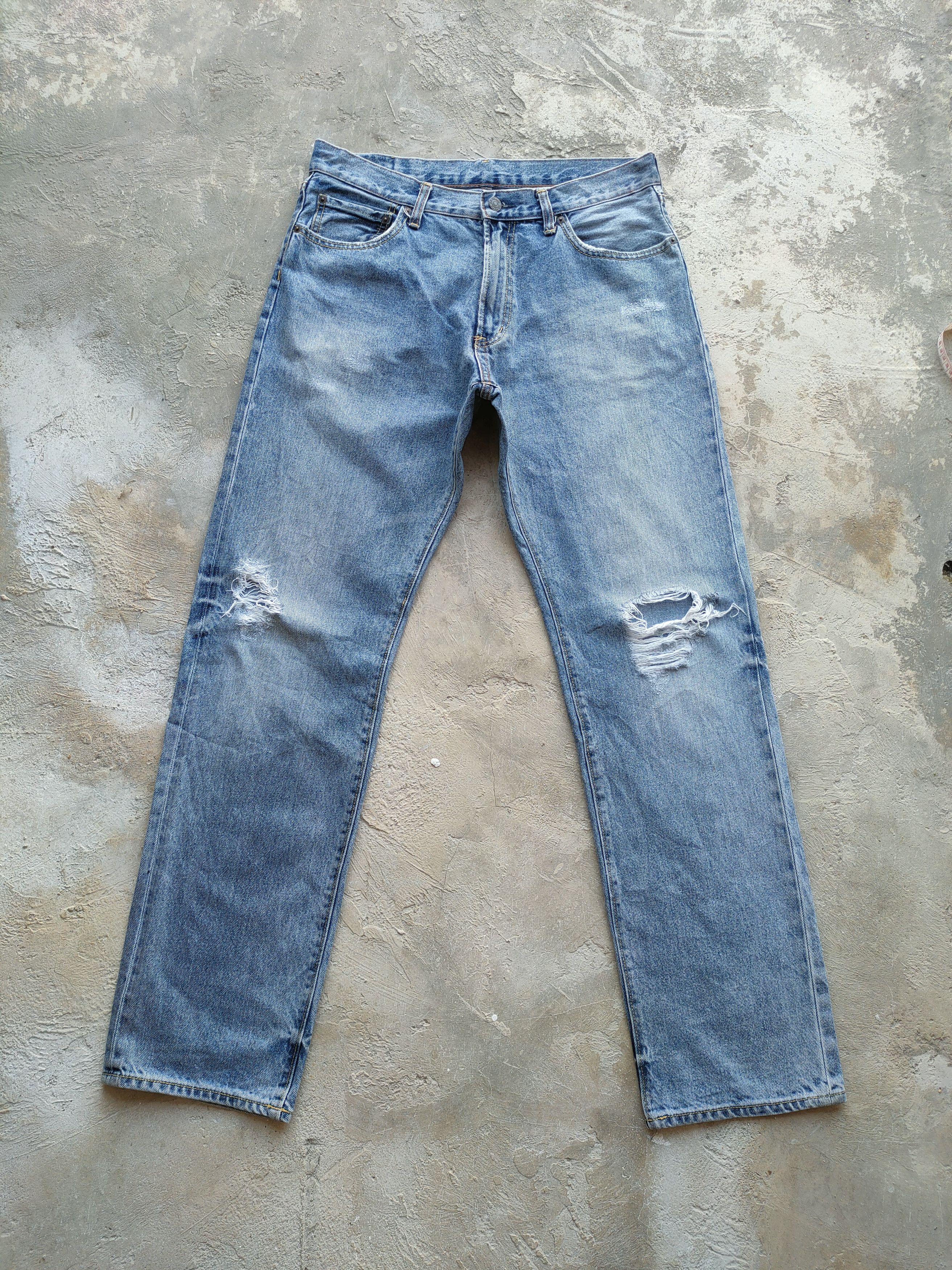 W33 VINTAGE JAPANESE GU DISTRESSED FADED JEANS DENIM PANTS