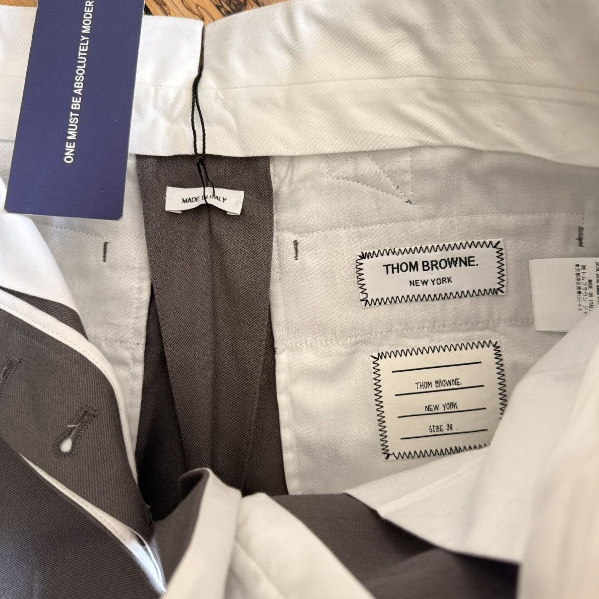 Thom Browne Grey Cotton Twill 4-Bar Backstrap Bermuda Short Size 30" / US 8 / IT 44 - 4 Thumbnail