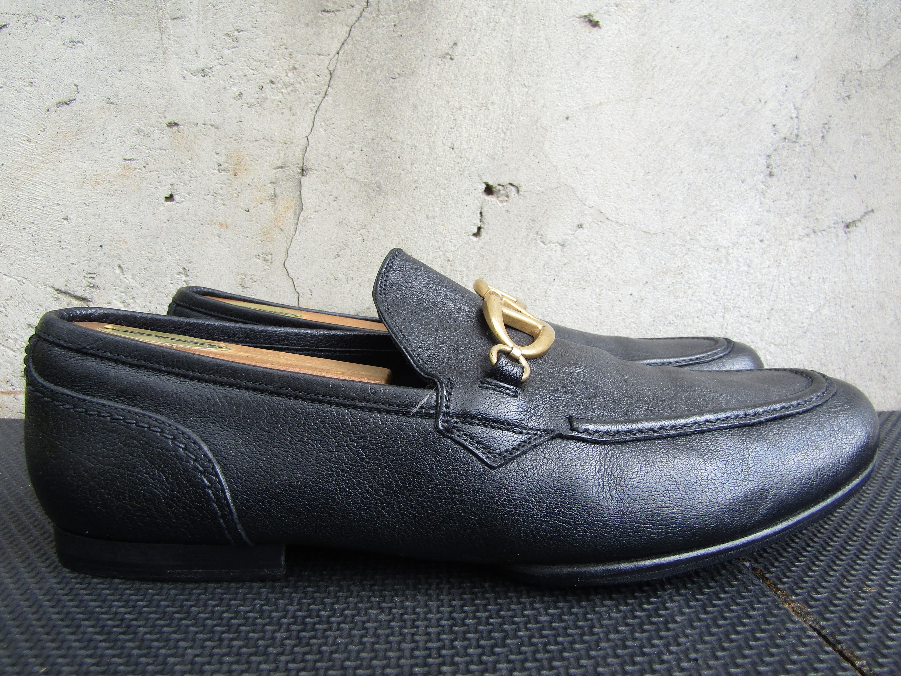 Valentino RARE Valentino Garavani Men's Black V-Logo Loafers Driving Size US 8 / EU 41 - 6 Thumbnail