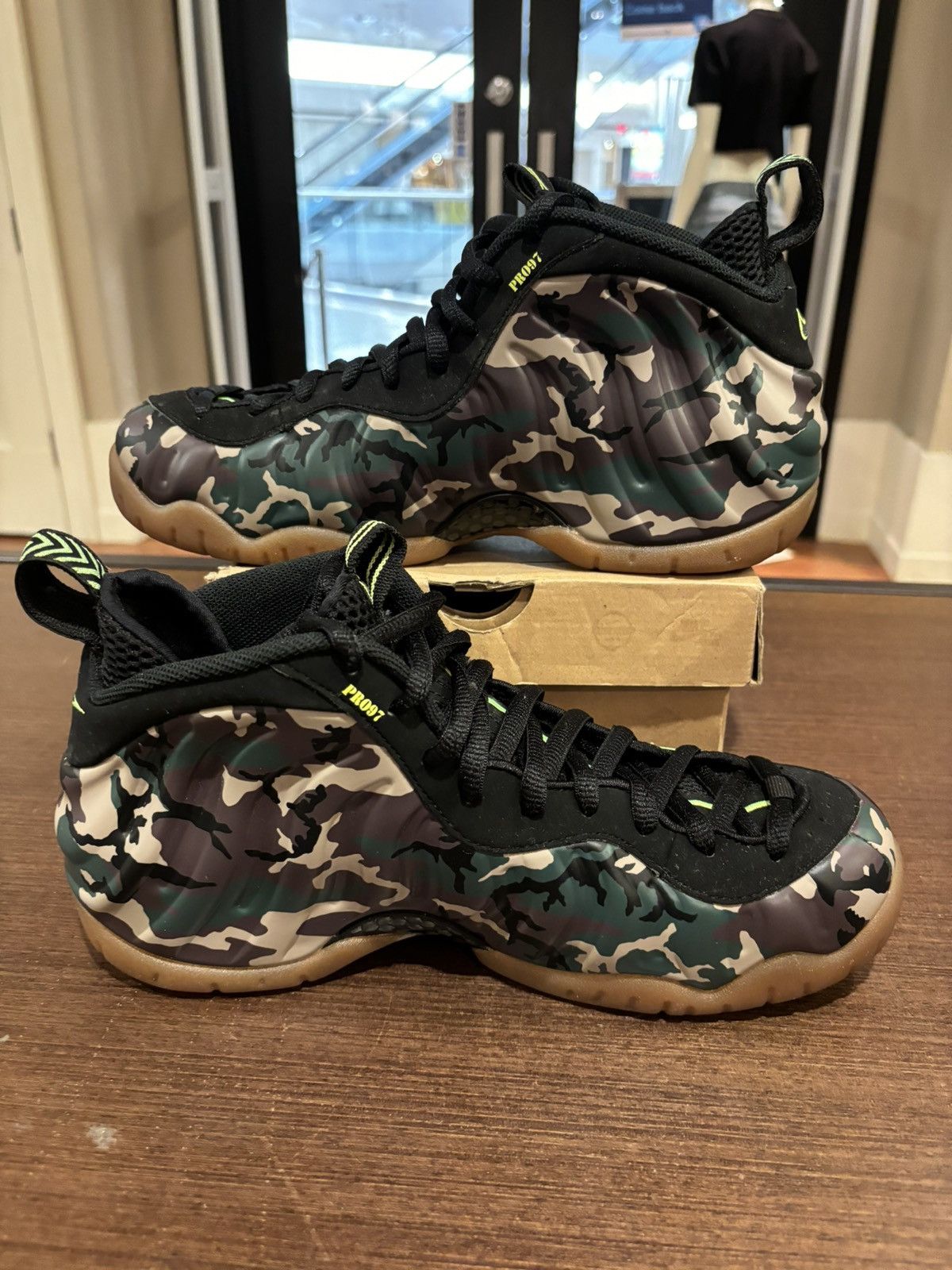Nike Nike Air Foamposite Pro ‘Army Camo’ Size US 8.5 / EU 41-42 - 4 Thumbnail