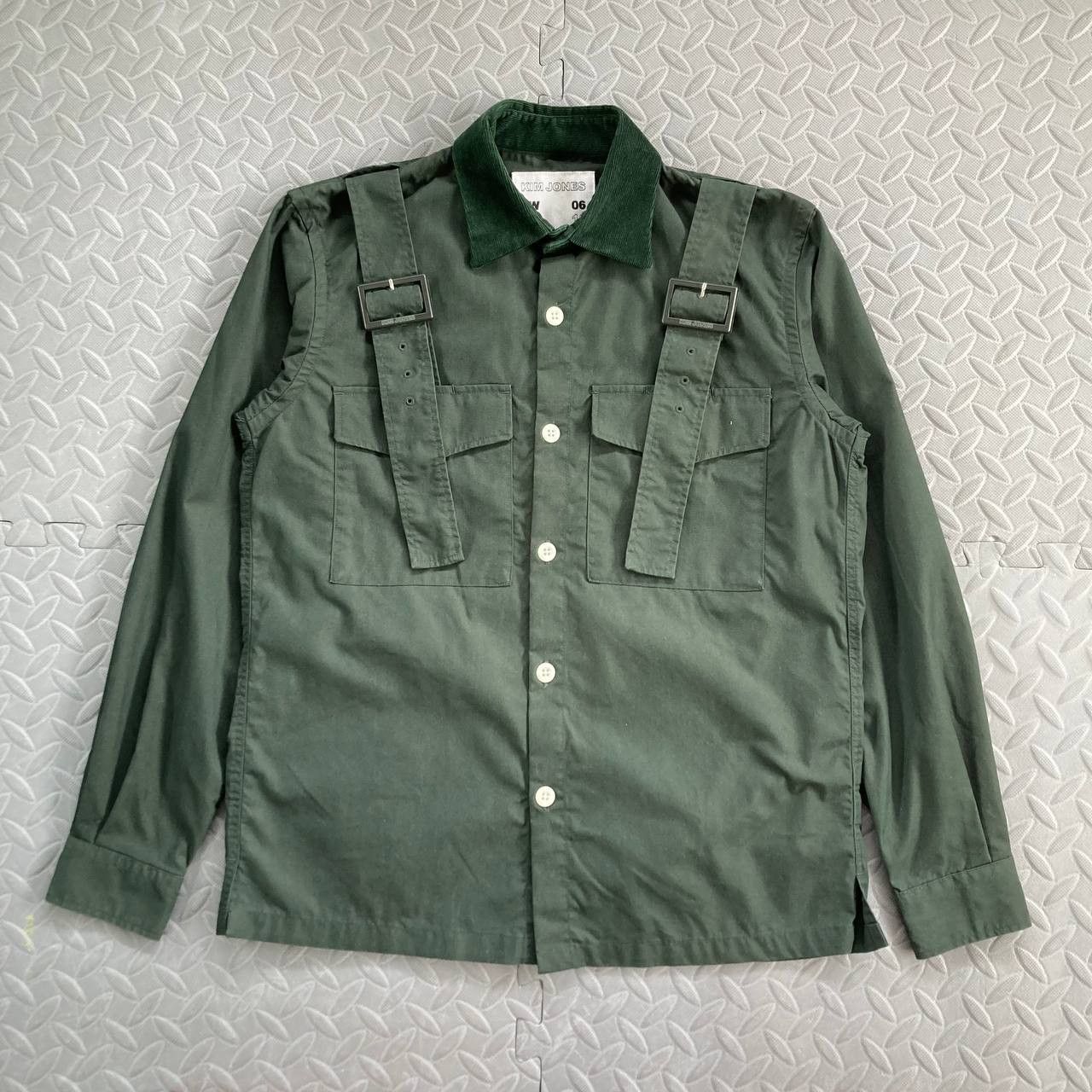 GU × Kim Jones AW06/18 Reissued Tactical Strap Military Shirt Size US S / EU 44-46 / 1 - 3 Thumbnail