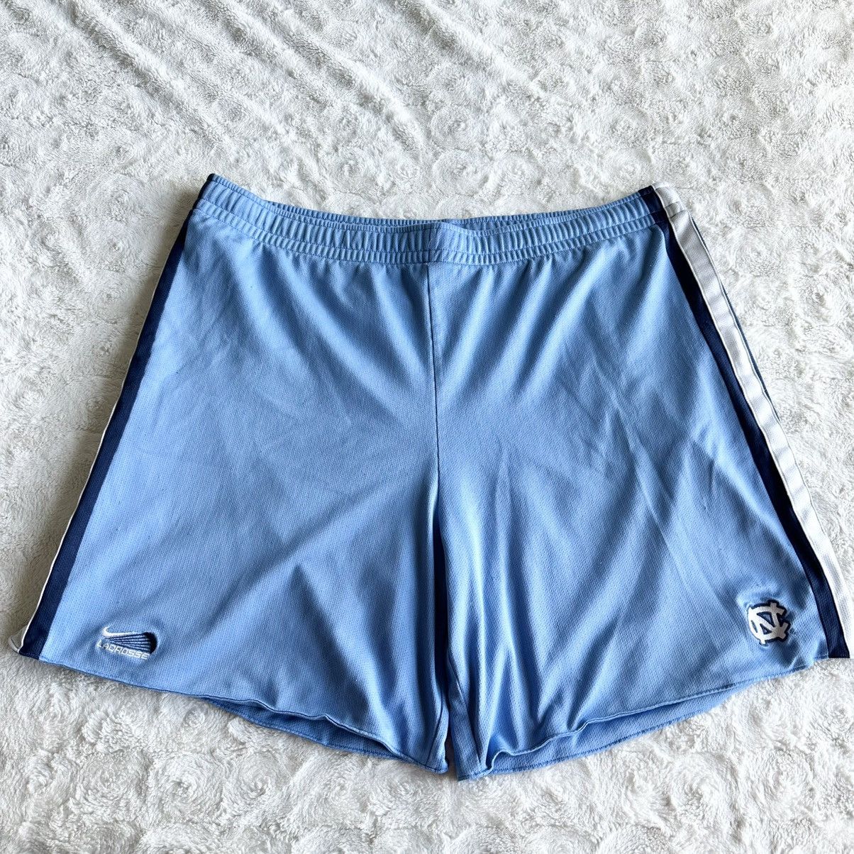 Nike Vintage UNC Lacrosse Shorts Mens XXL Carolina Tar Heels Nike Size US 41 - 1 Thumbnail