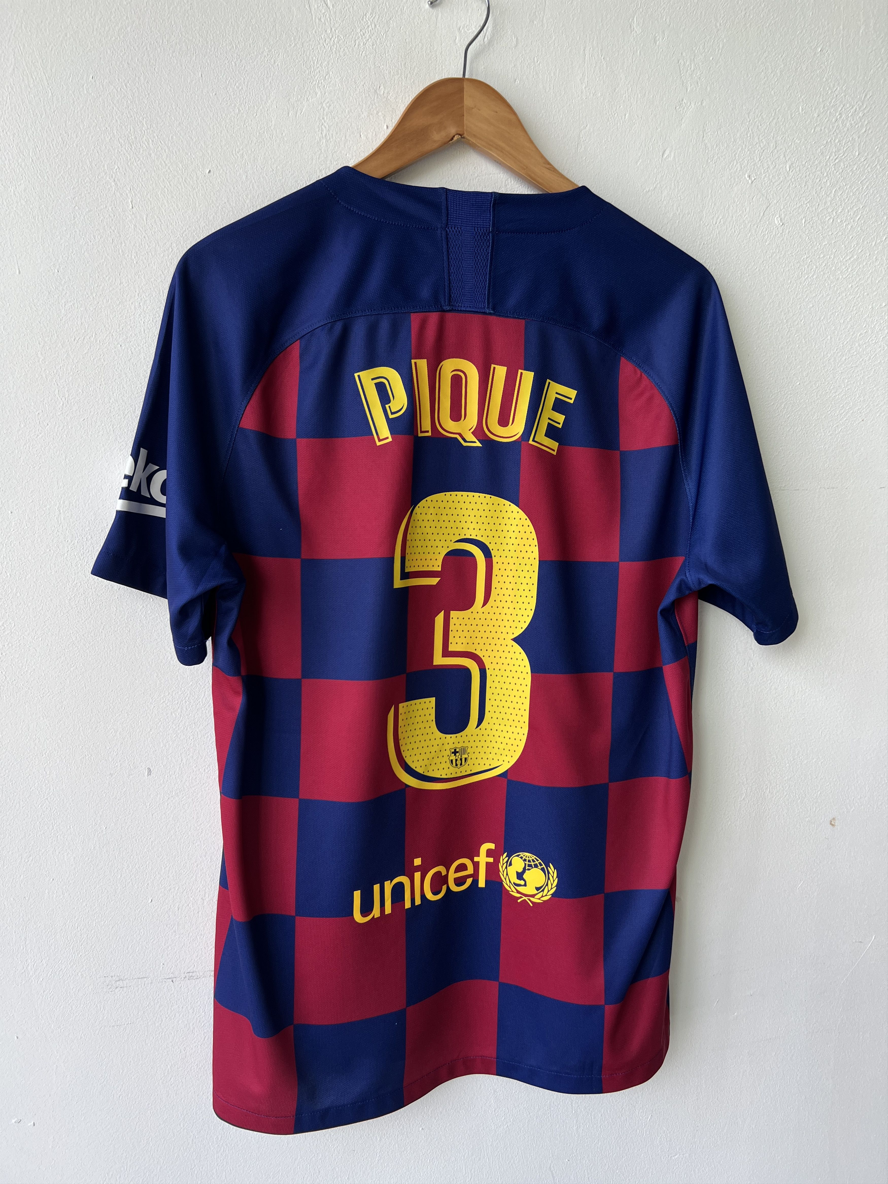 Nike (L) Barcelona 2019-20 Home Kit Pique #3 Size US L / EU 52-54 / 3 - 8 Thumbnail