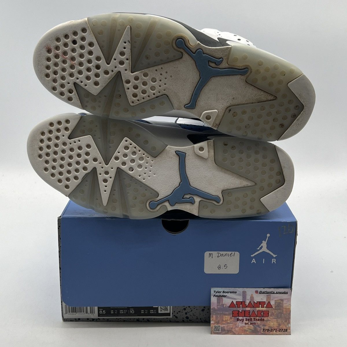 Jordan Brand Air Jordan 6 UNC Home Size US 8.5 / EU 41-42 - 8 Thumbnail