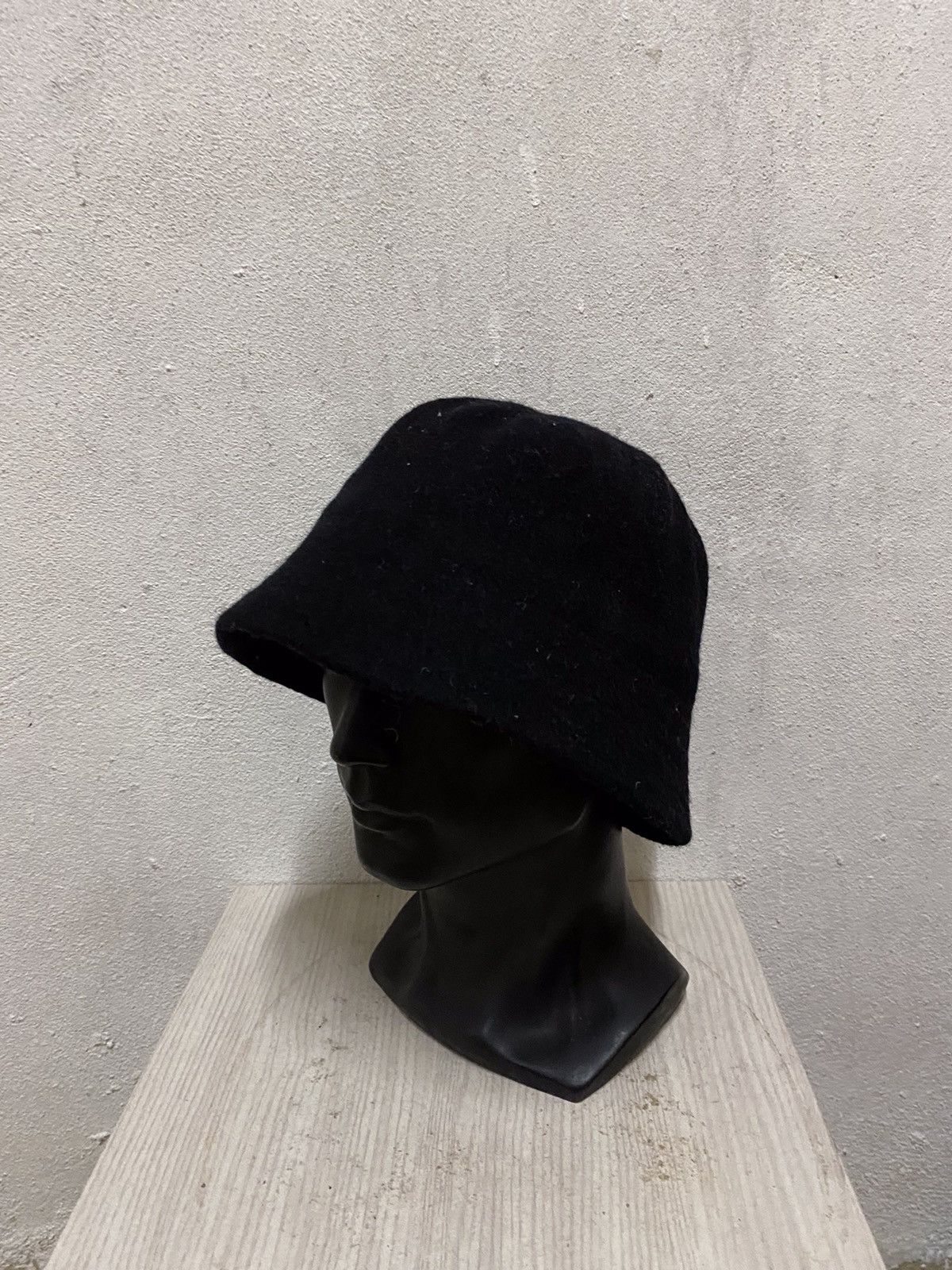 Japanese Brand Japanese Brand E Price Plain Bucket Hat Size ONE SIZE - 3 Thumbnail
