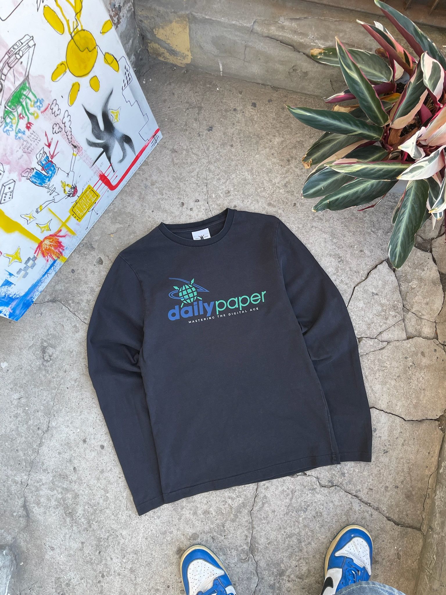 Daily Paper Daily Paper Racing Longsleeve Headlines Lagos T-shirt Y2k Size US S / EU 44-46 / 1 - 4 Thumbnail