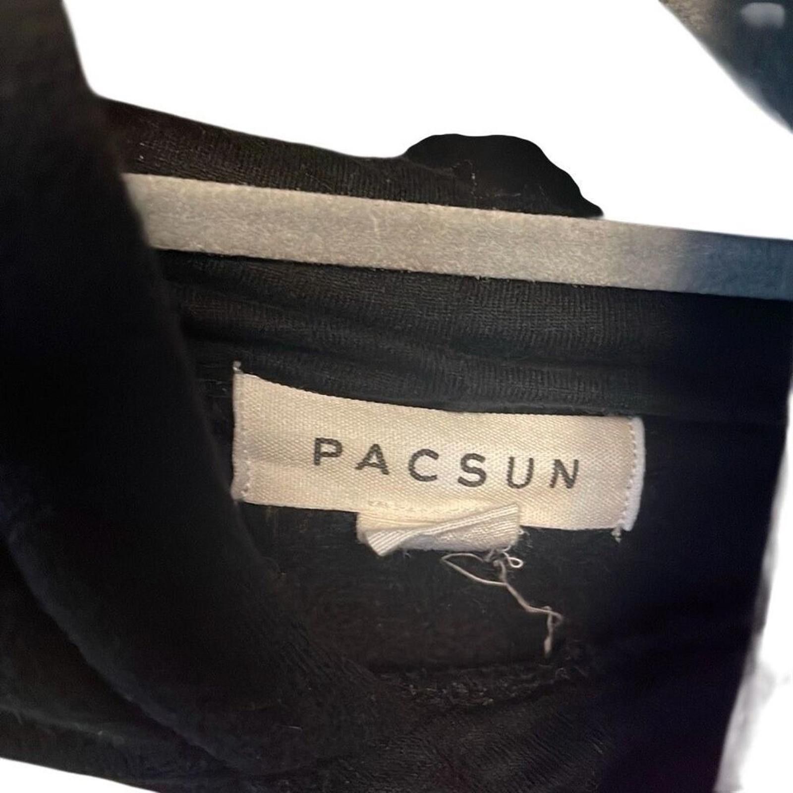 Pacsun Vintage Pacsun, graphic, heavy, weight, hoodie, size medium Size US M / EU 48-50 / 2 - 6 Thumbnail