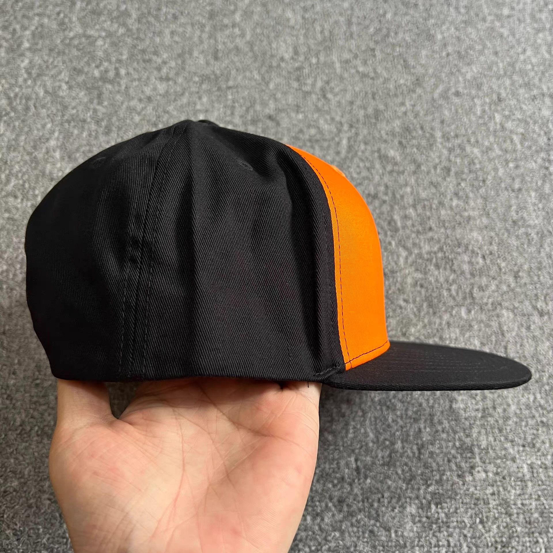 Cross Colours Cross Colours embroidered flat brim baseball cap Q7 Size ONE SIZE - 6 Thumbnail