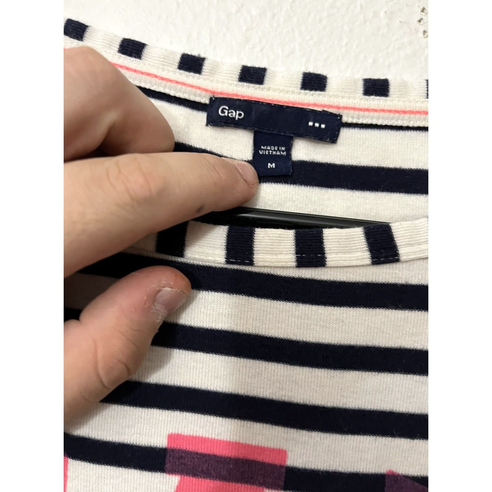 Gap Gap T-Shirt Striped Navy White 3/4 Sleeve M Women Logo Space Color White Stripes Navy Size M Basic Size M / US 6-8 / IT 42-44 - 2 Thumbnail