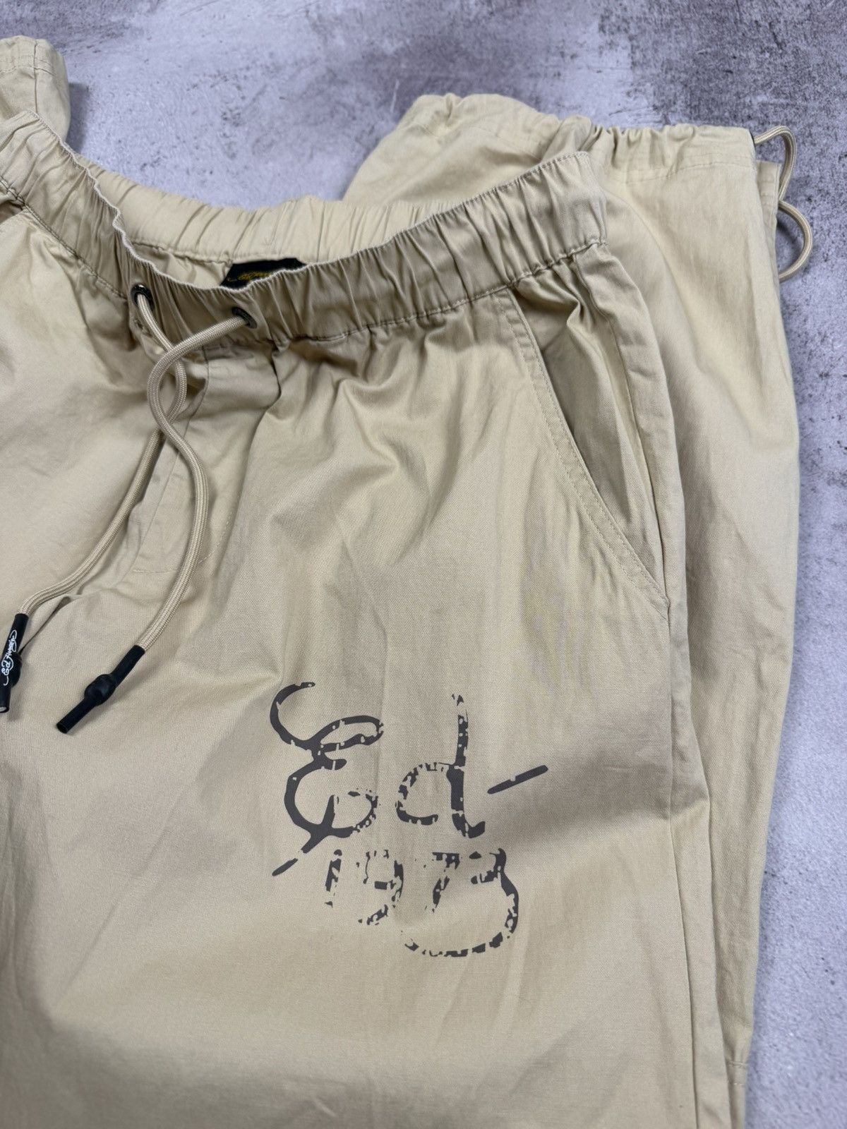Ed Hardy Ed Hardy Urban Outfitters Embroidered Logo Cargo Size US 31 - 5 Thumbnail