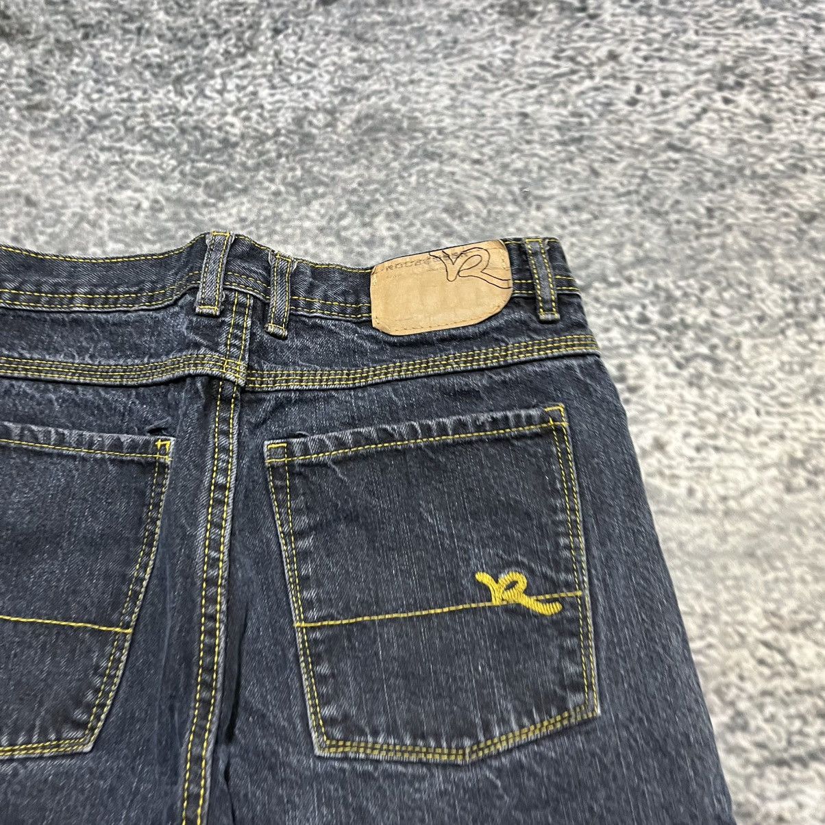 Rocawear VINTAGE Y2K ROCAWEAR BAGGY JORTS GRUNGE SKATER SHORTS SZ 29 Size US 29 - 4 Thumbnail