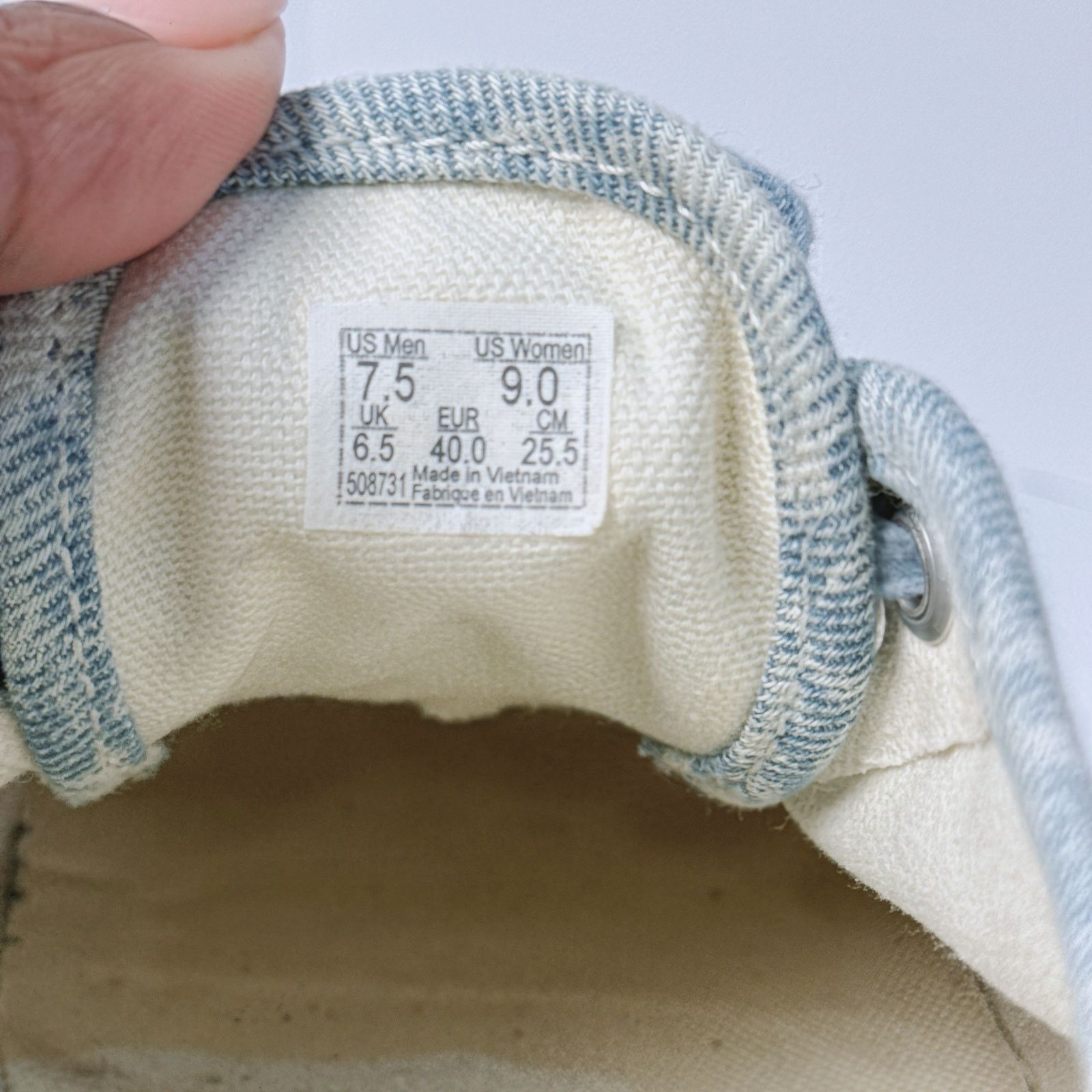 Vans Vans Unisex Winter Sky Shoes | White & Blue Size US 7.5 / EU 40-41 - 2 Thumbnail