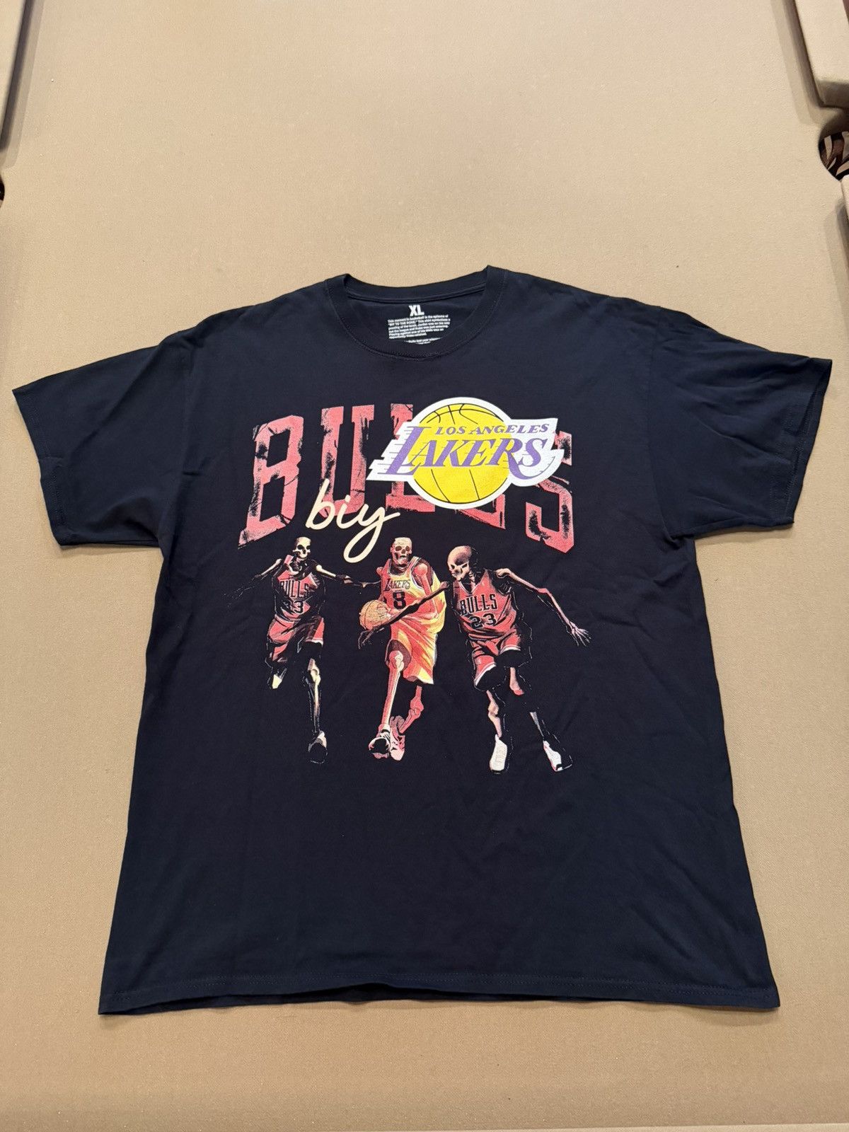 Vintage BIY ‘Michael Jordan and Kobe’ Tee Size US XL / EU 56 / 4 - 1 Thumbnail