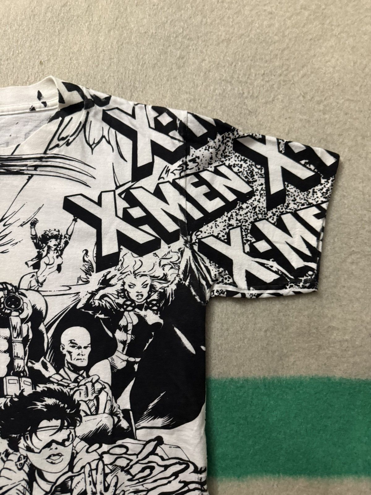 Cartoon Network × Marvel Comics Vintage 90s 1993 Marvel Xmen AOP Shirt Youth XL Adult Small Size US S / EU 44-46 / 1 - 10 Thumbnail