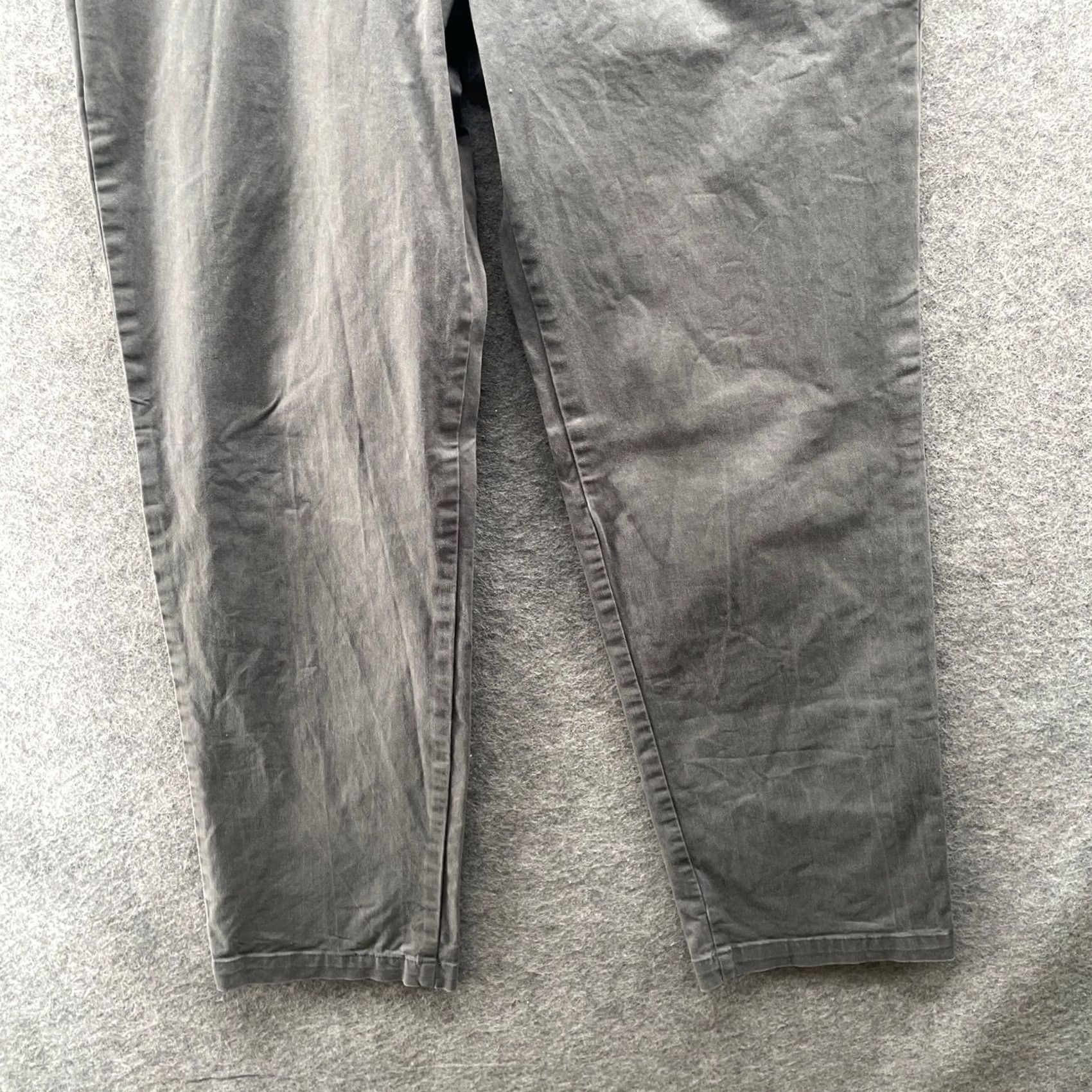 Gap VINTAGE? No — Gap Relaxed Khaki Chino Pants Mens 32x30 Gray Stretch Size US 32 / EU 48 - 4 Thumbnail