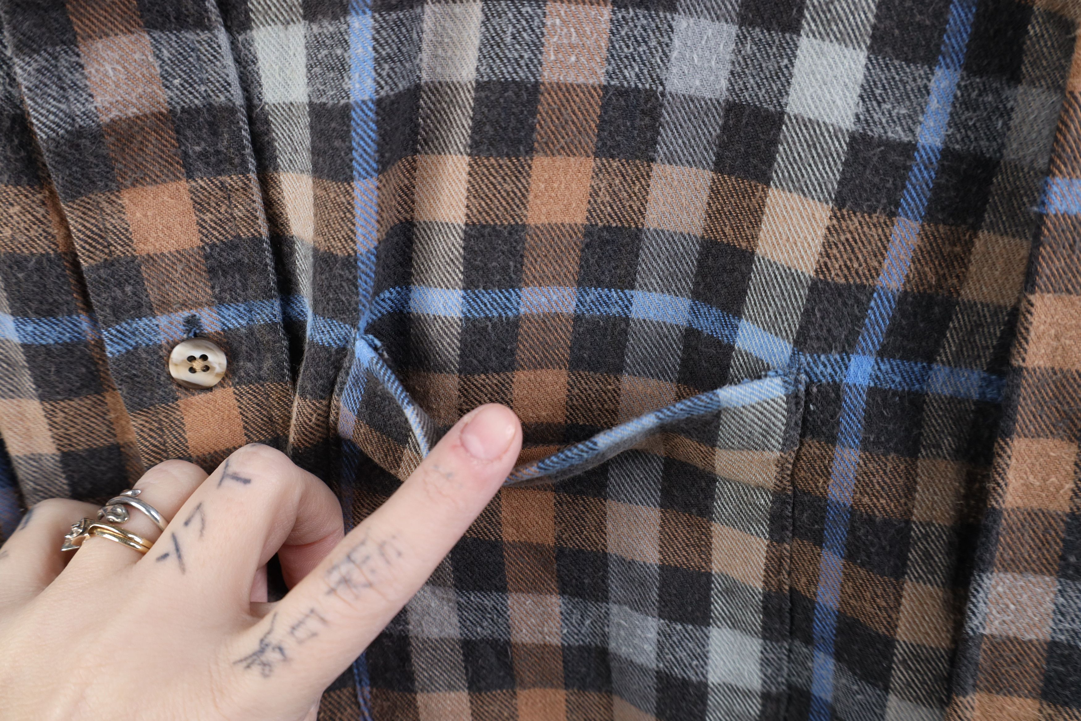 Vintage Vintage 70s Streetwear Flannel Collared Button Shirt Plaid Size US XL / EU 56 / 4 - 4 Thumbnail