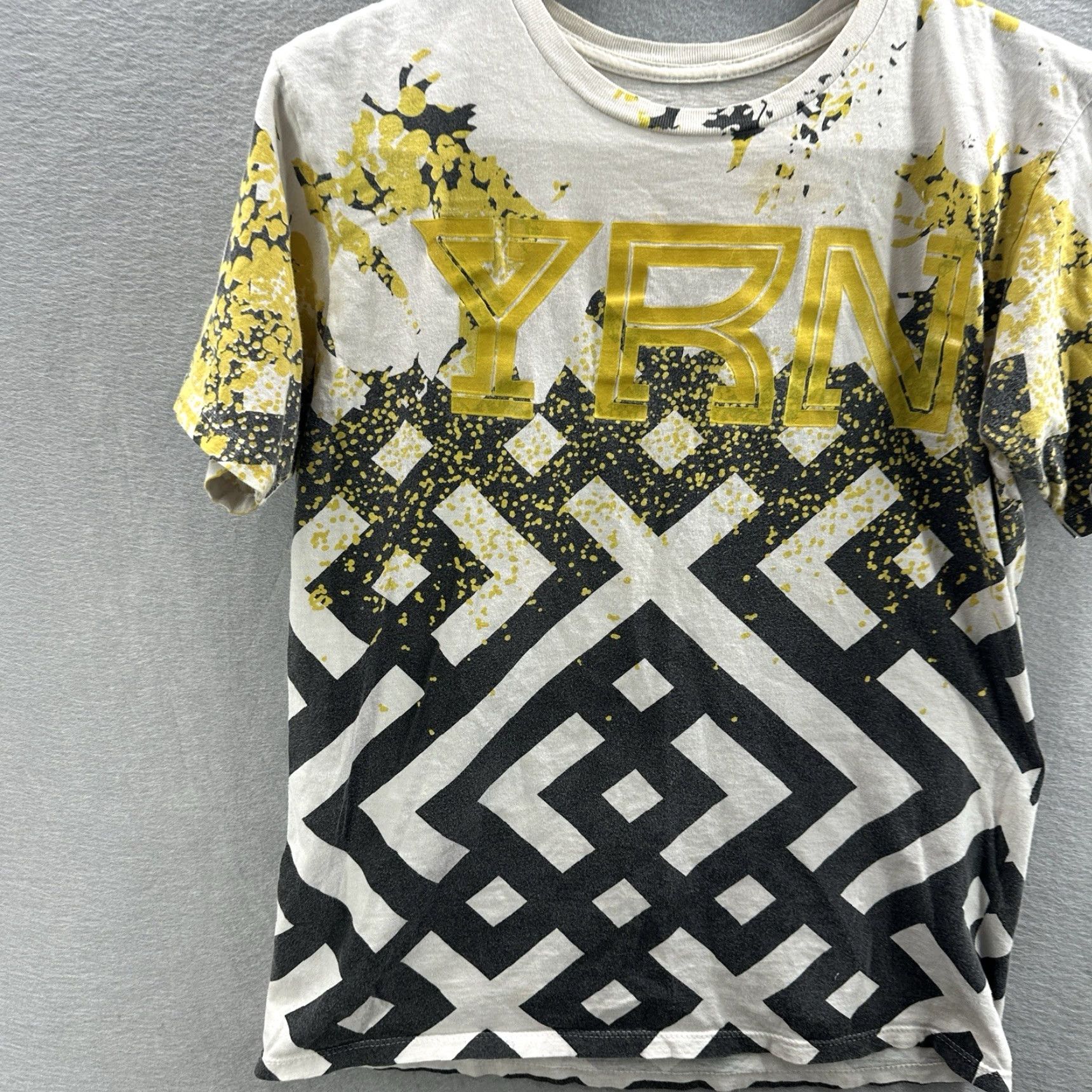 Vintage YRN Migos Shirt Graphic Print Mens Medium All Over Print Hip Hop Shirt Size US M / EU 48-50 / 2 - 5 Thumbnail